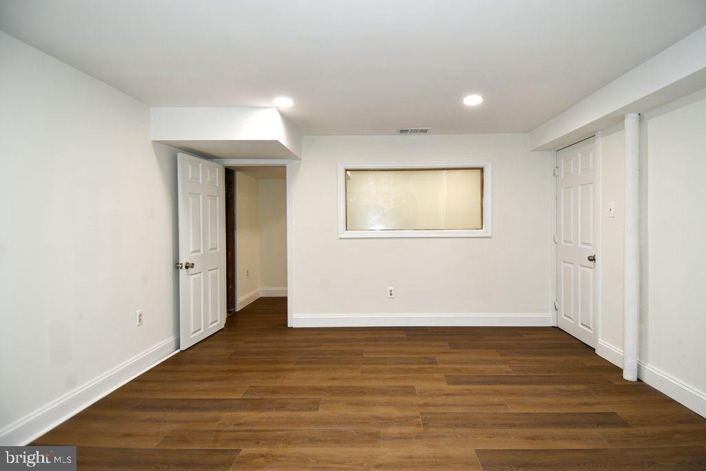 NORTH SPRINGFIELD - Residential