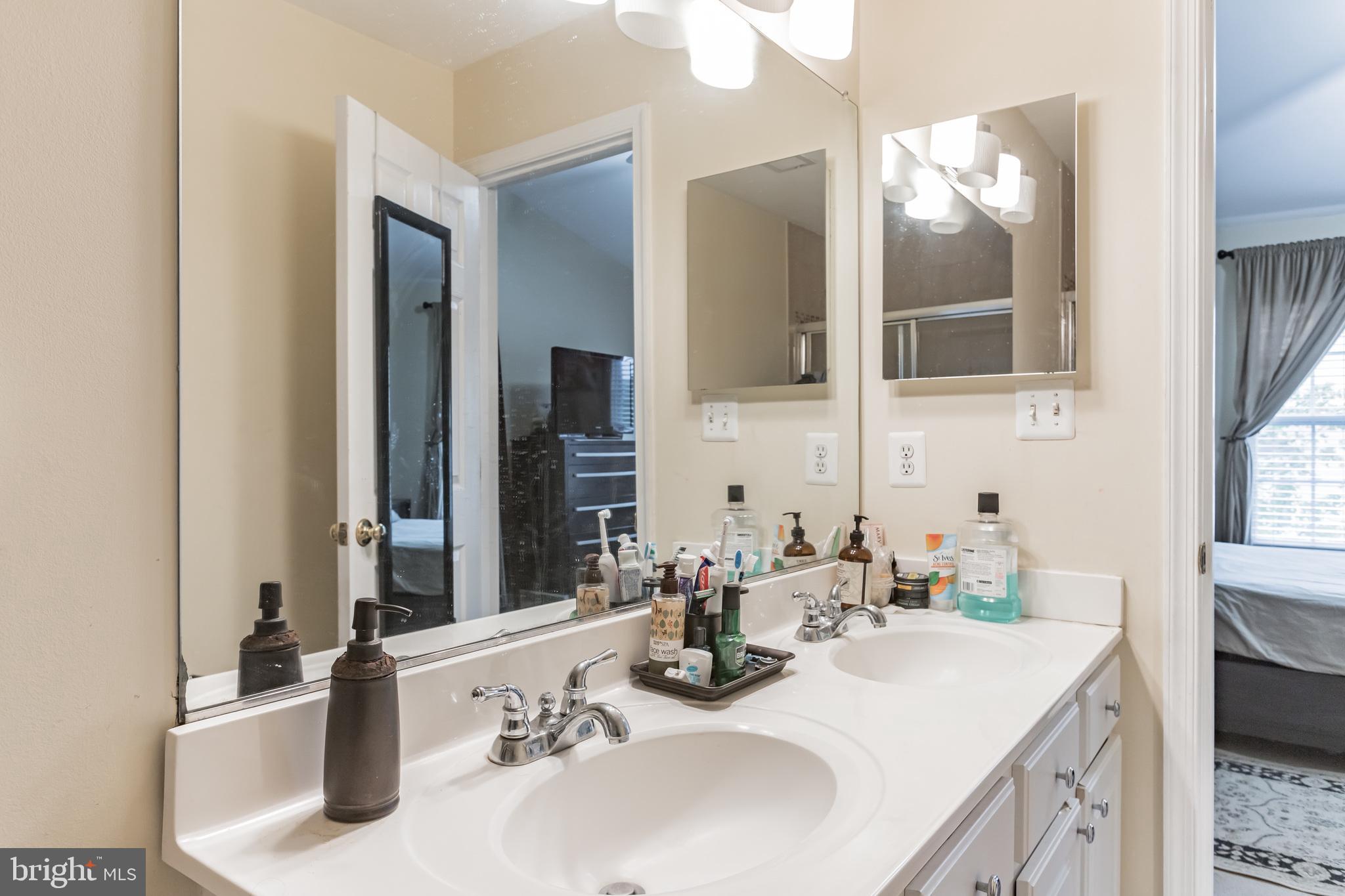 MCNAIR FARMS LANDBAY 11 - Residential