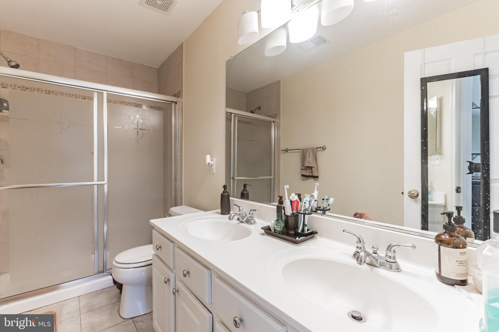 MCNAIR FARMS LANDBAY 11 - Residential