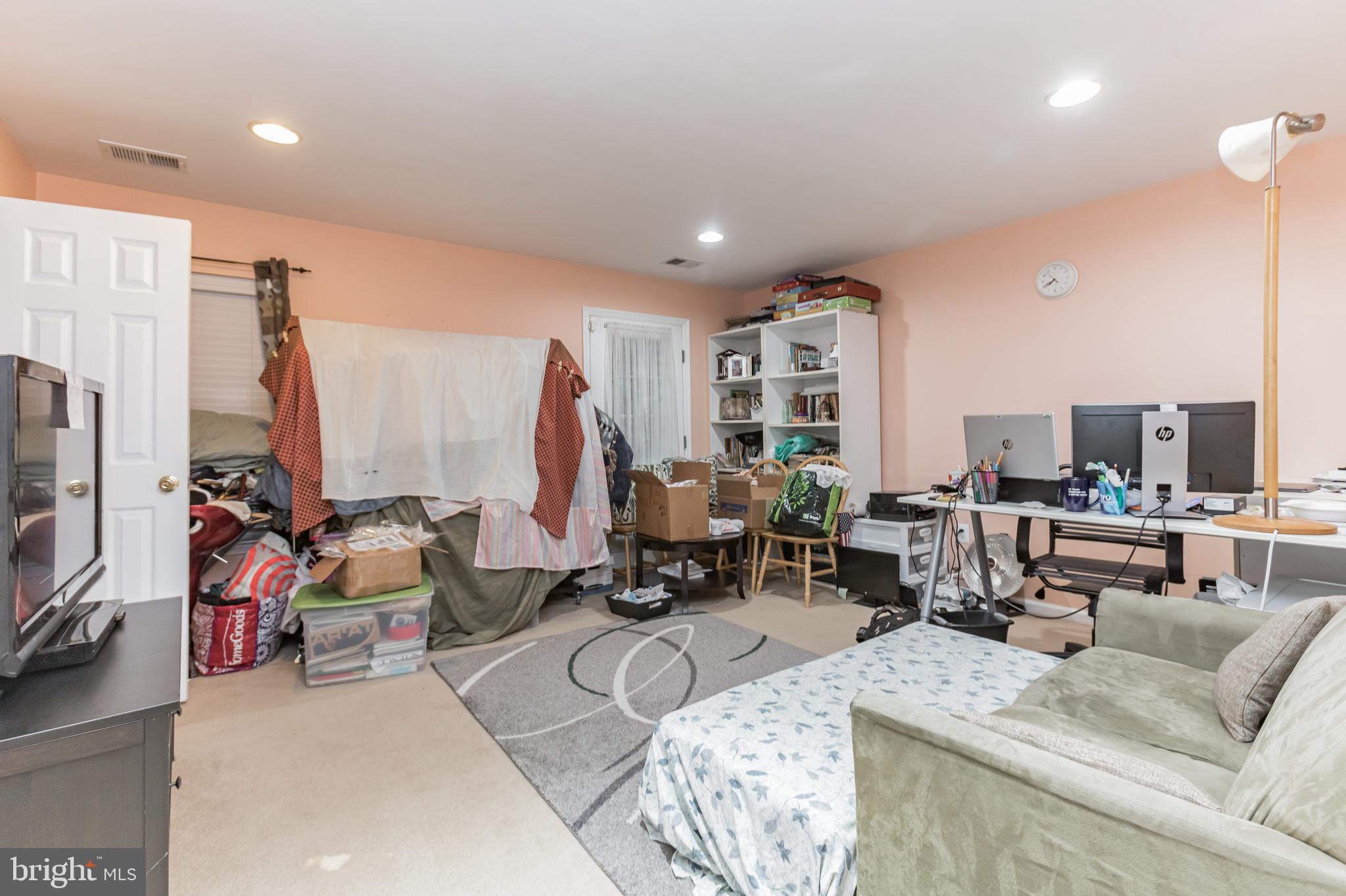 MCNAIR FARMS LANDBAY 11 - Residential