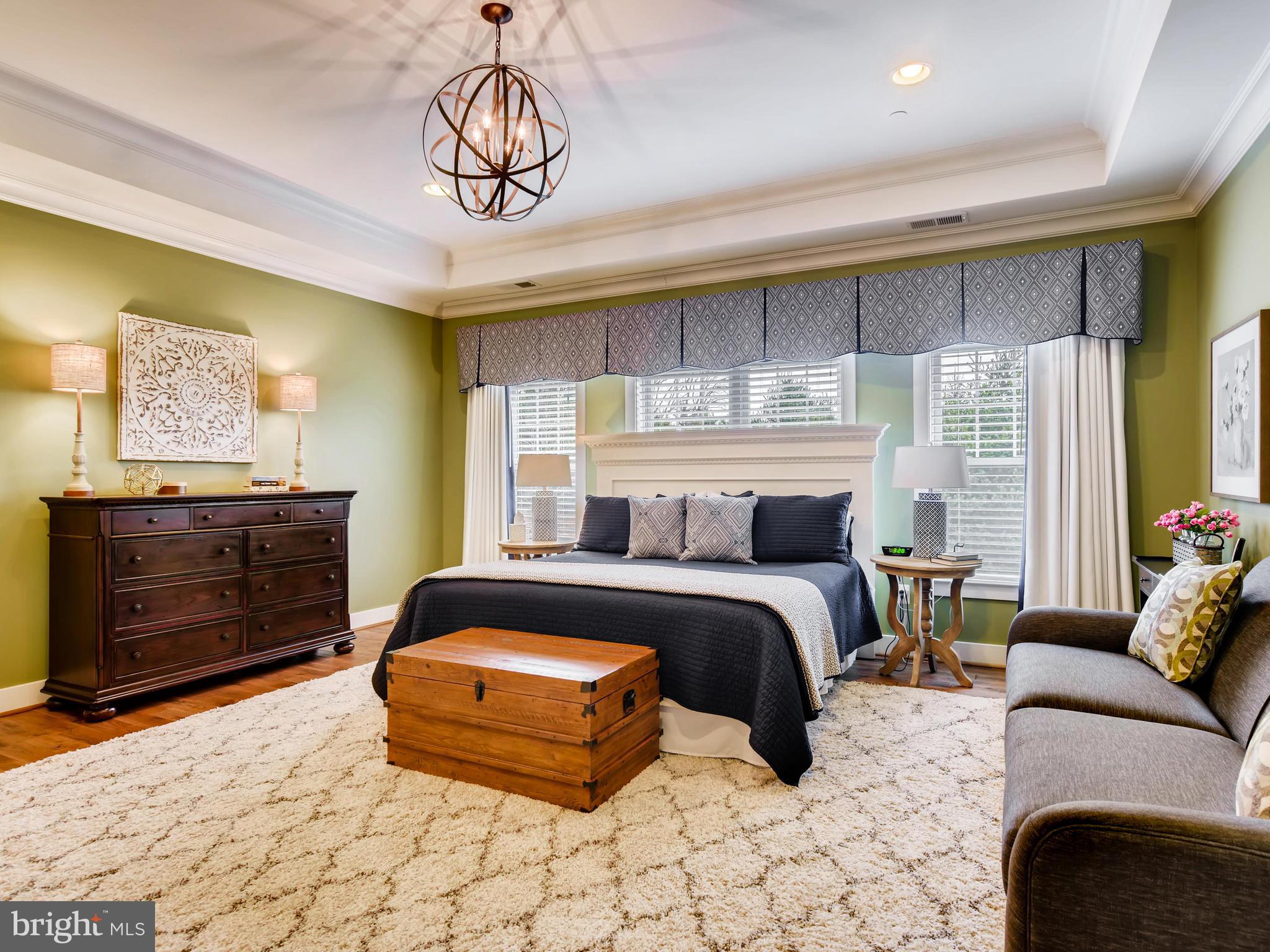 BRIAR KNOLL - Residential