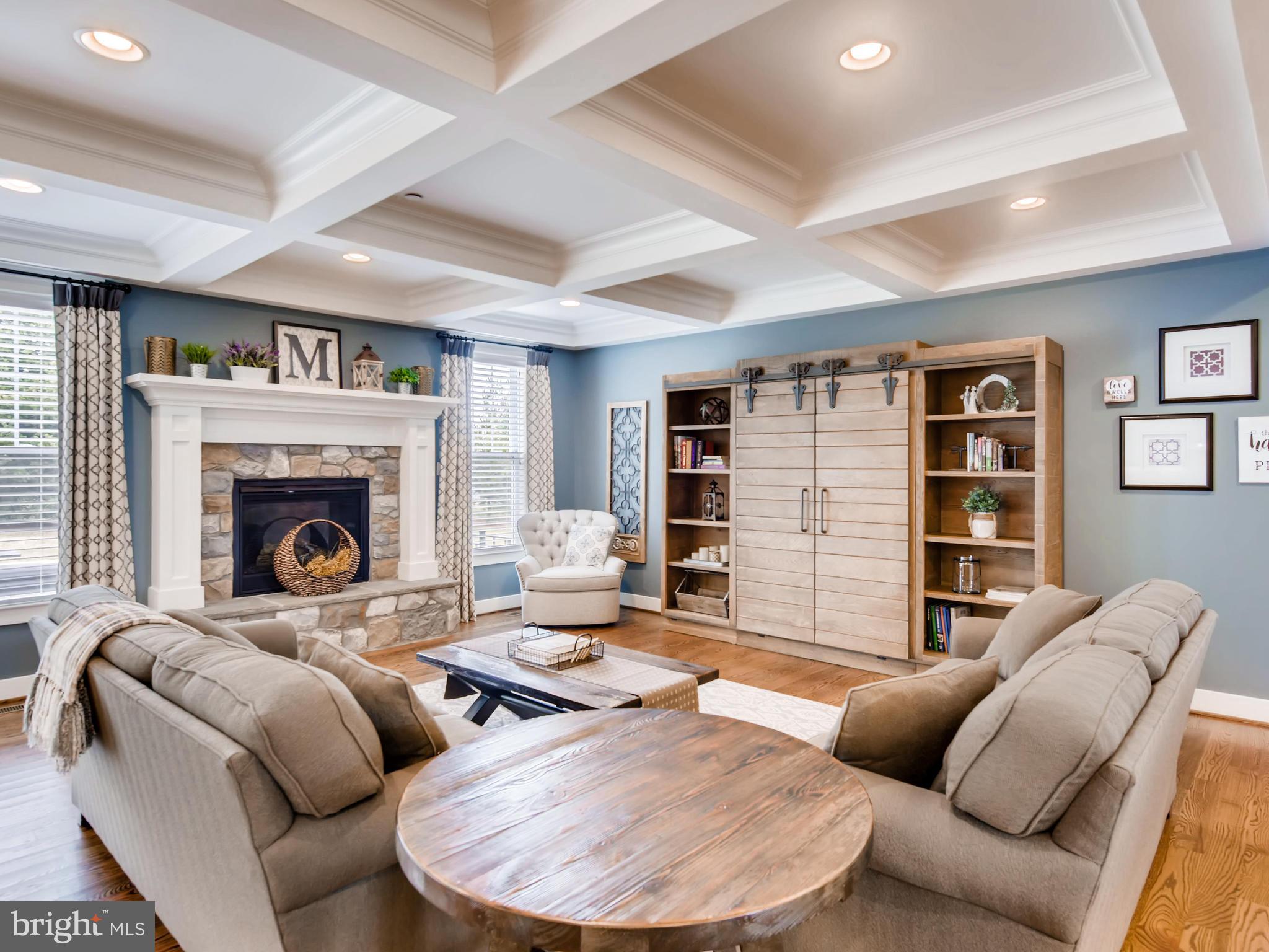 BRIAR KNOLL - Residential