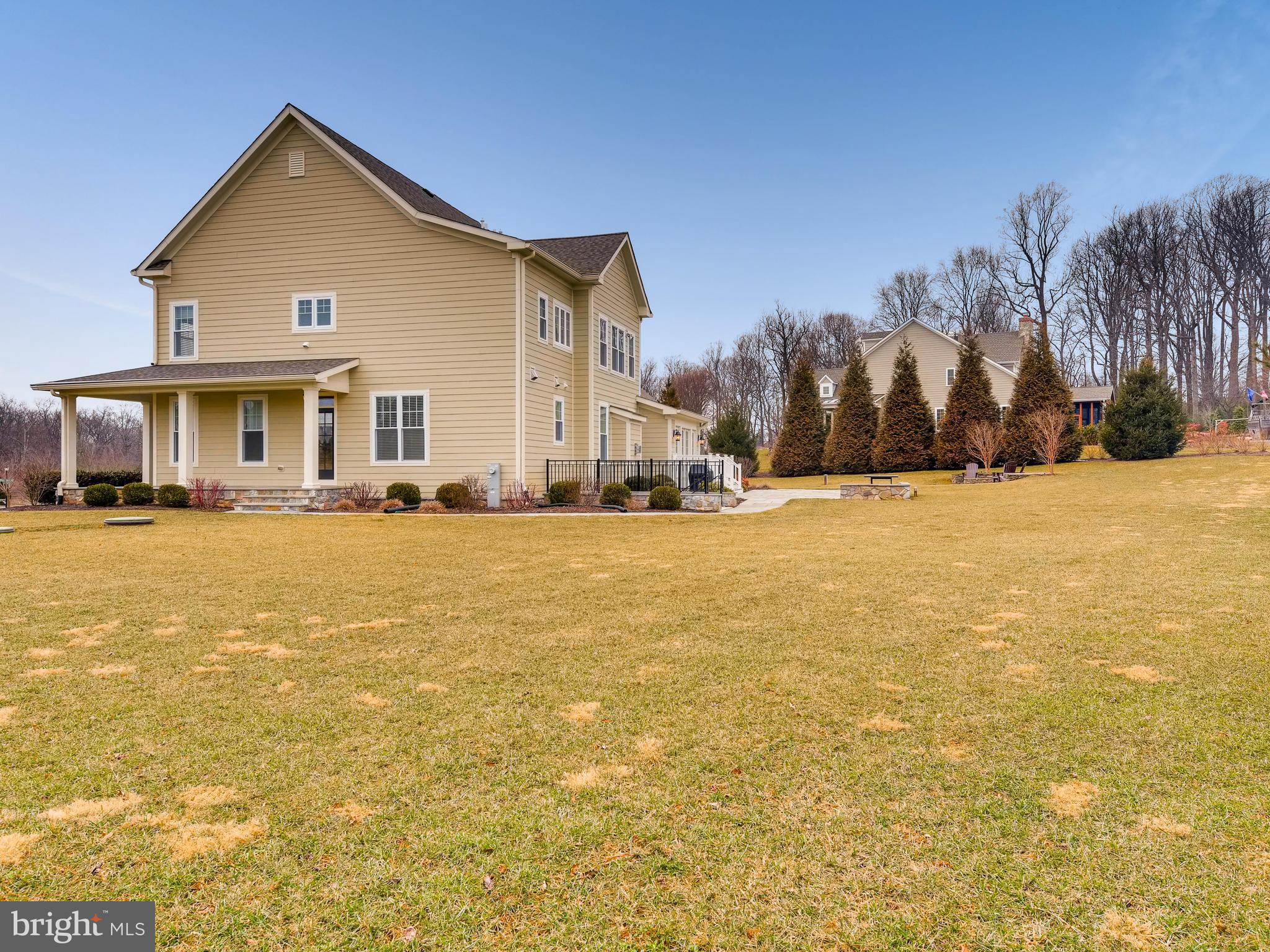 BRIAR KNOLL - Residential