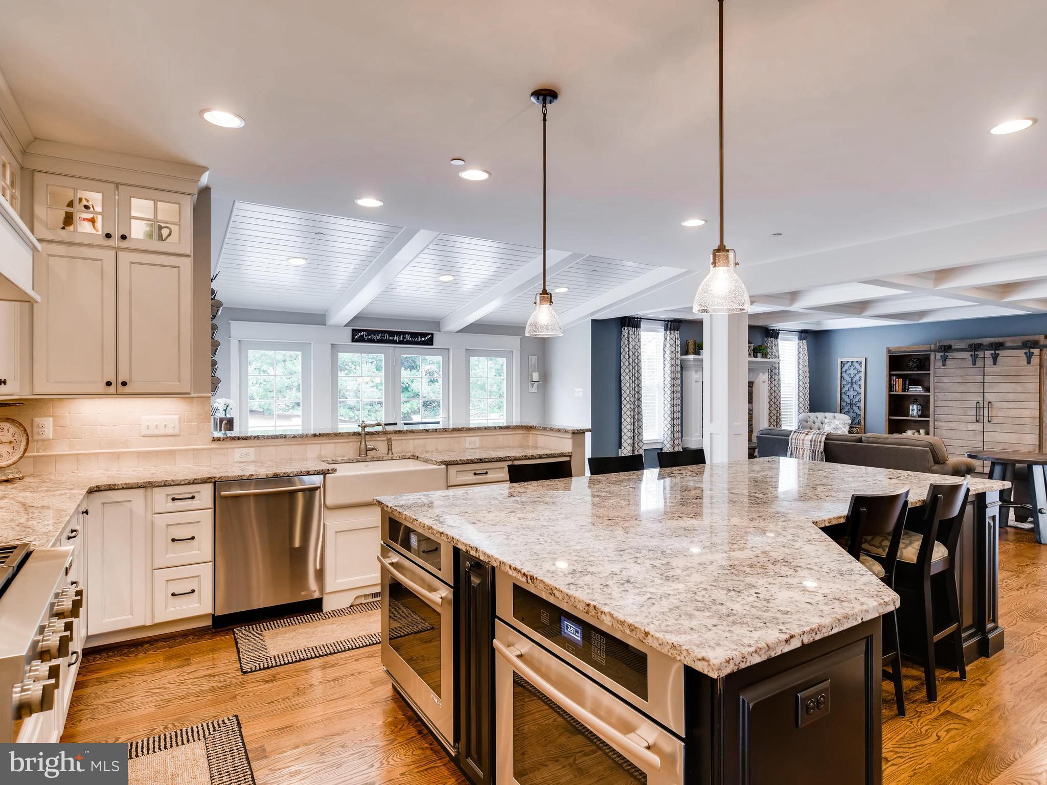 BRIAR KNOLL - Residential