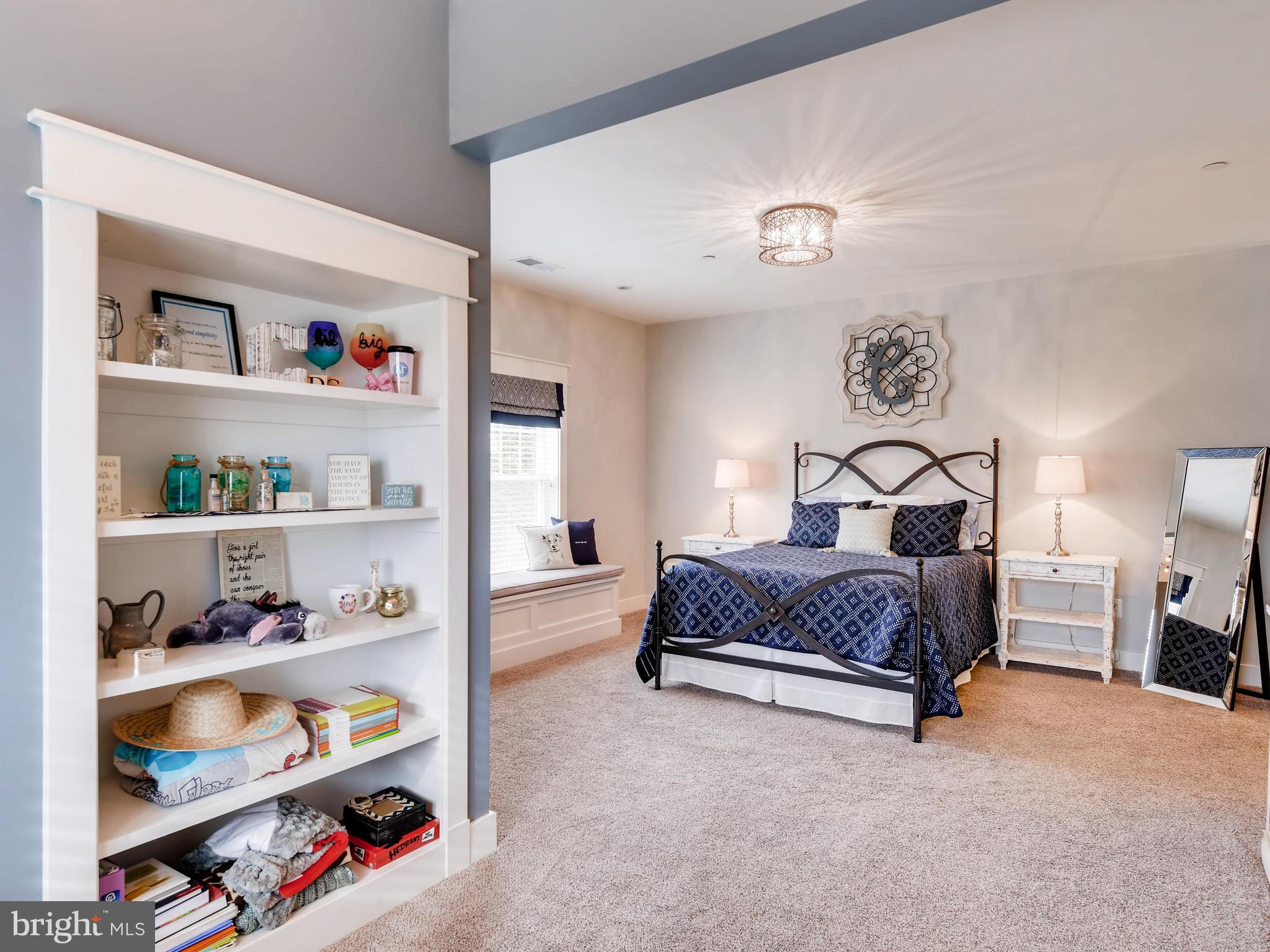 BRIAR KNOLL - Residential