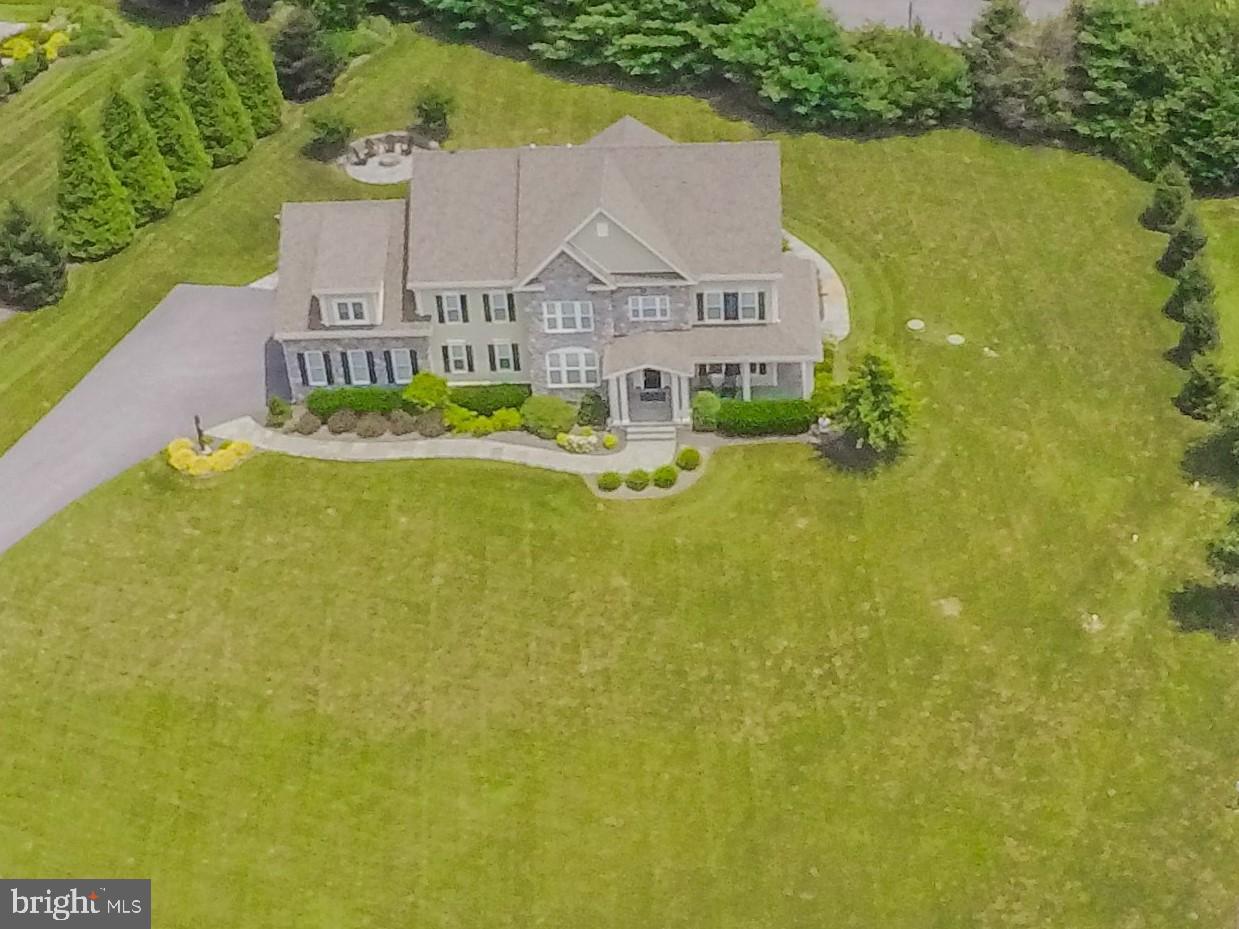 BRIAR KNOLL - Residential