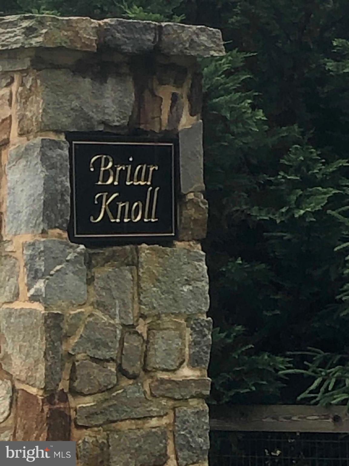 BRIAR KNOLL - Residential