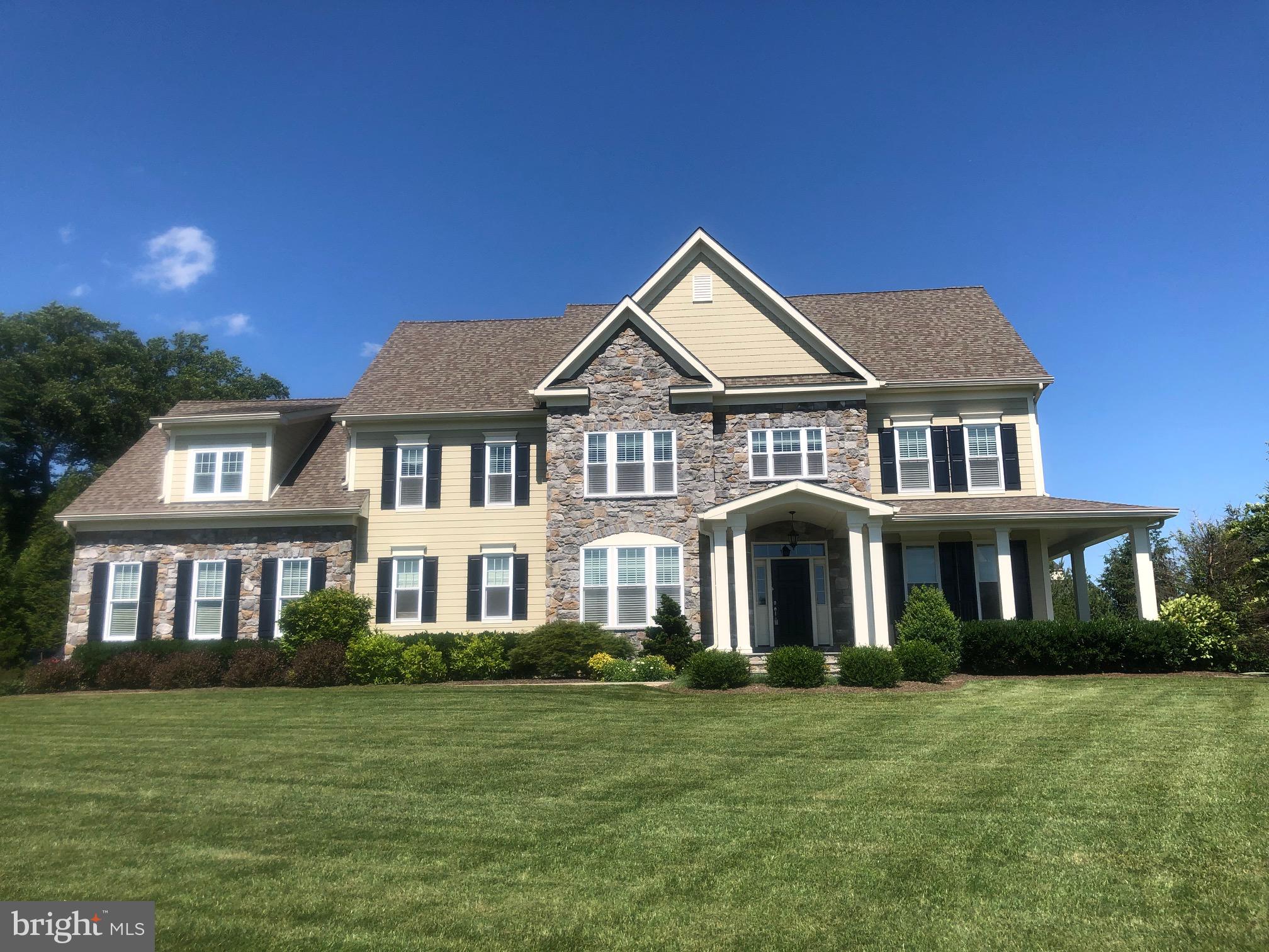 BRIAR KNOLL - Residential