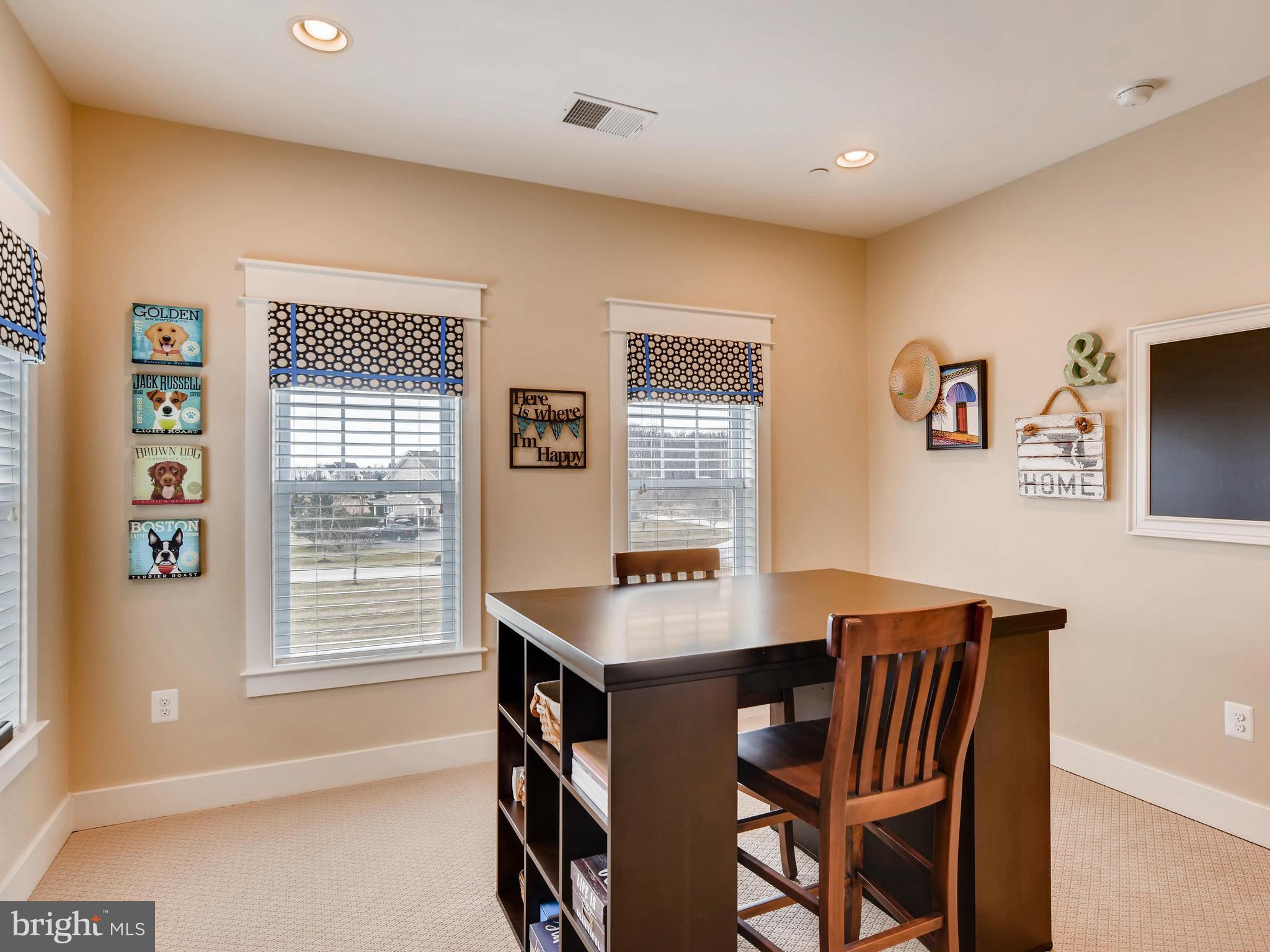 BRIAR KNOLL - Residential