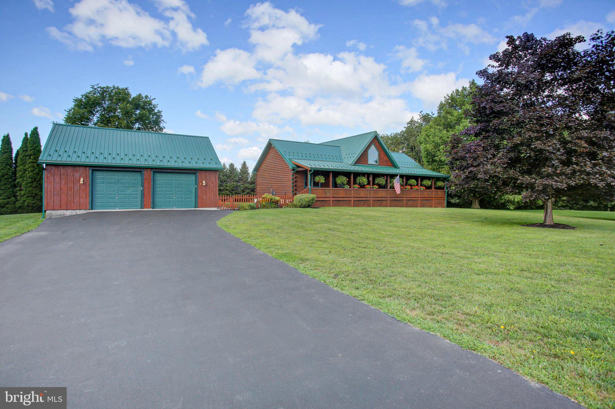 906 PINE STUMP ROAD