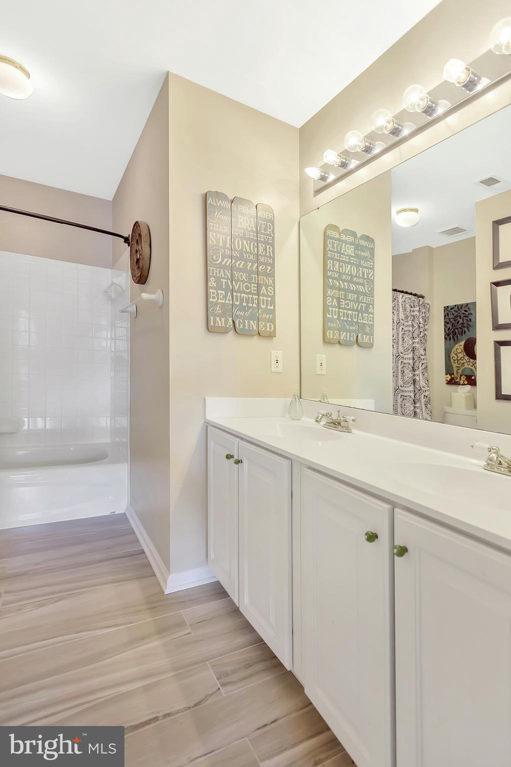 DAWSON LANDING - Residential