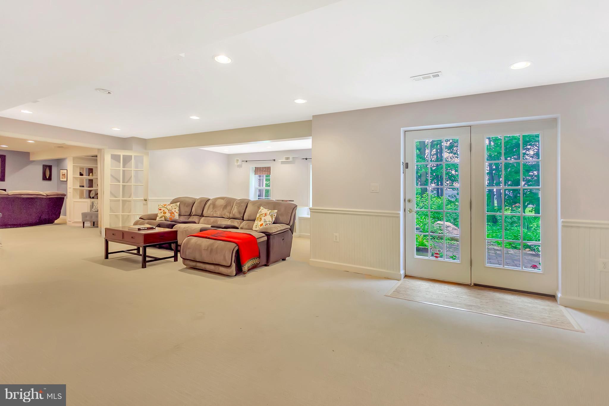 DAWSON LANDING - Residential