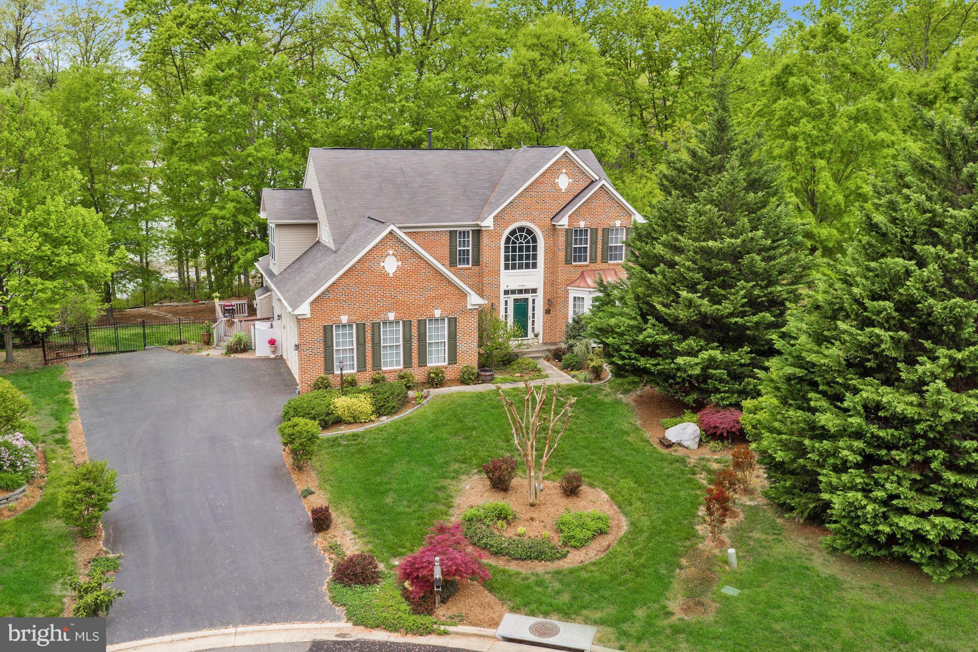 DAWSON LANDING - Residential