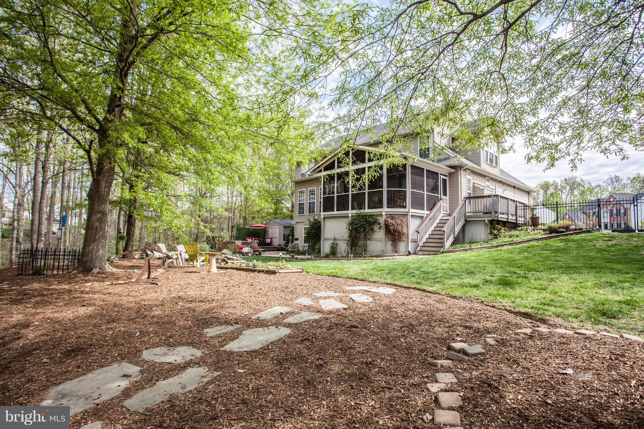 DAWSON LANDING - Residential