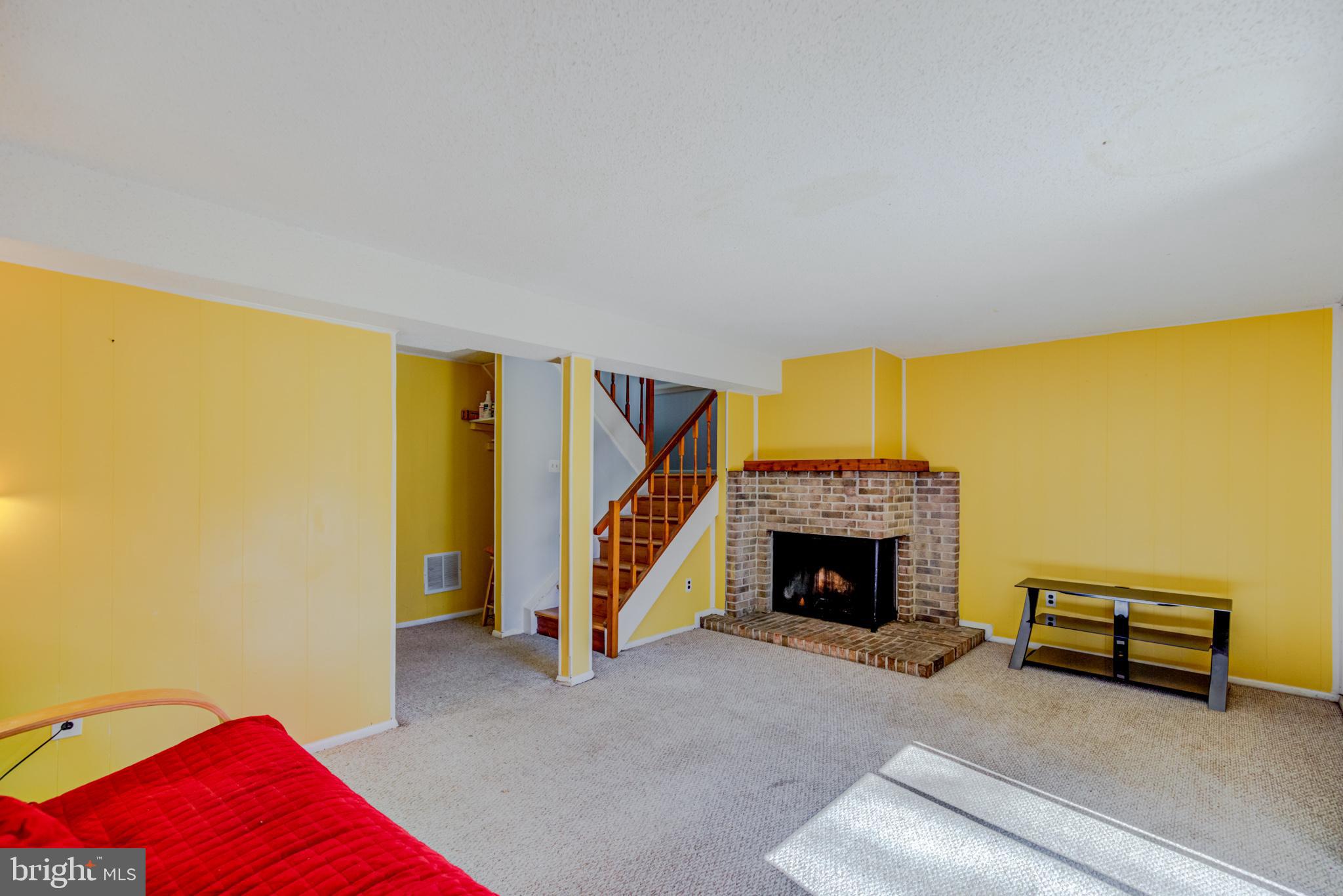 NEWINGTON FOREST - Residential