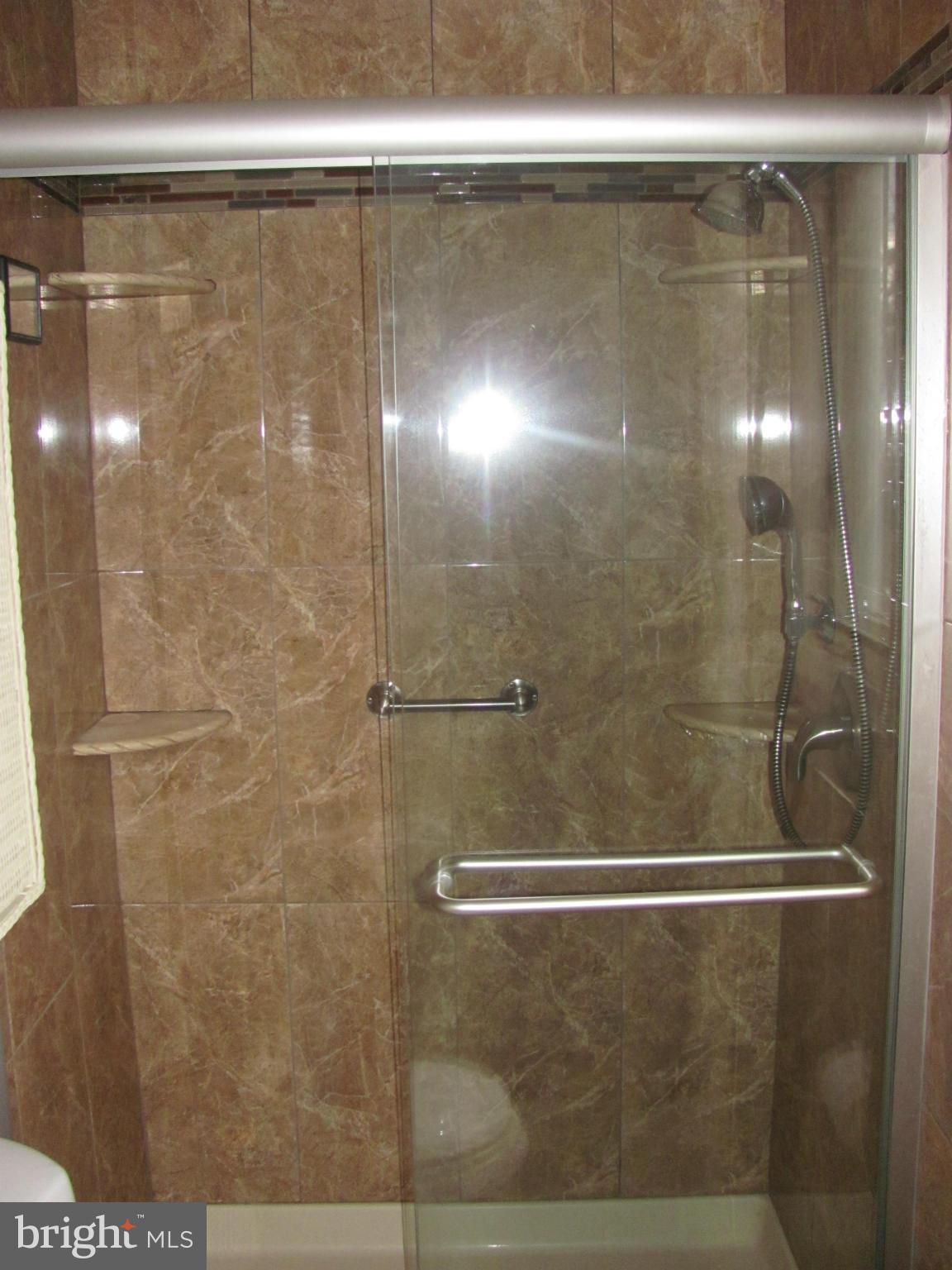 LEAVELLS CROSSING - Residential