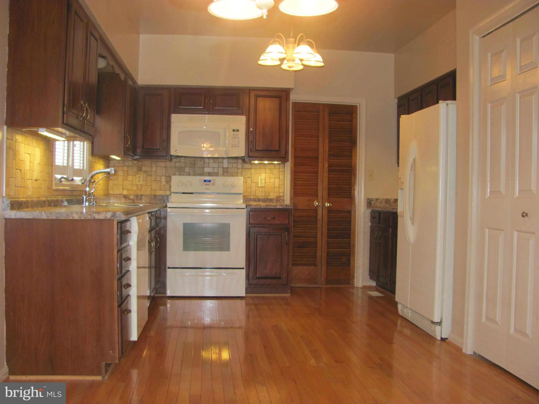 LEAVELLS CROSSING - Residential