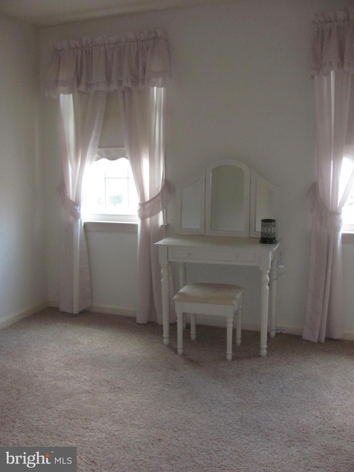 LEAVELLS CROSSING - Residential