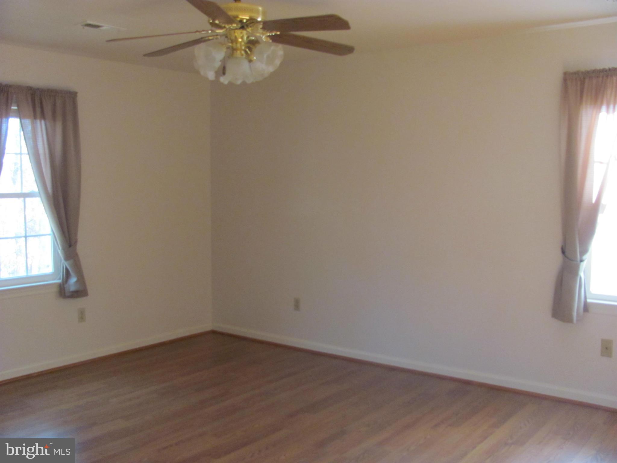 LEAVELLS CROSSING - Residential