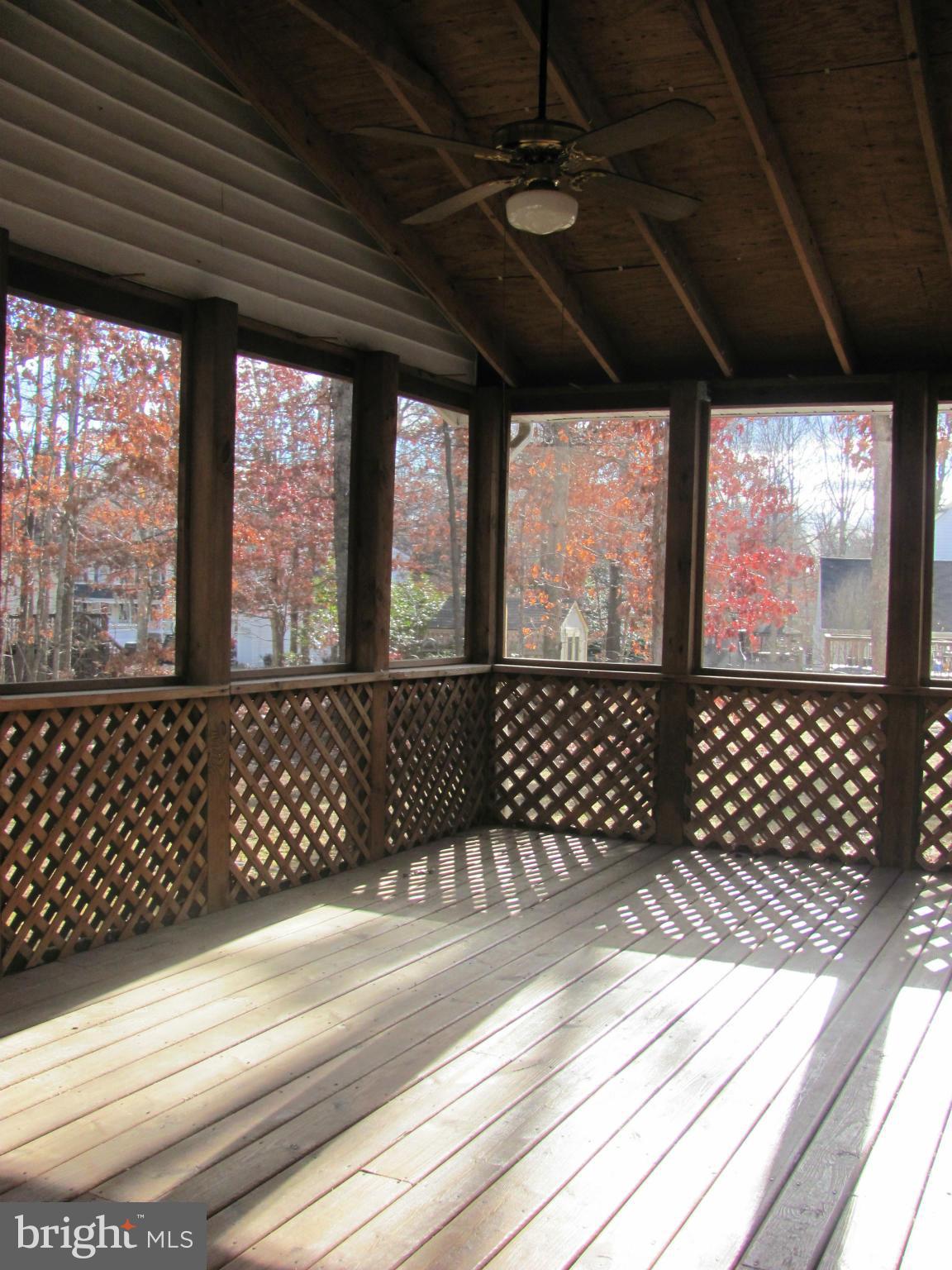 LEAVELLS CROSSING - Residential