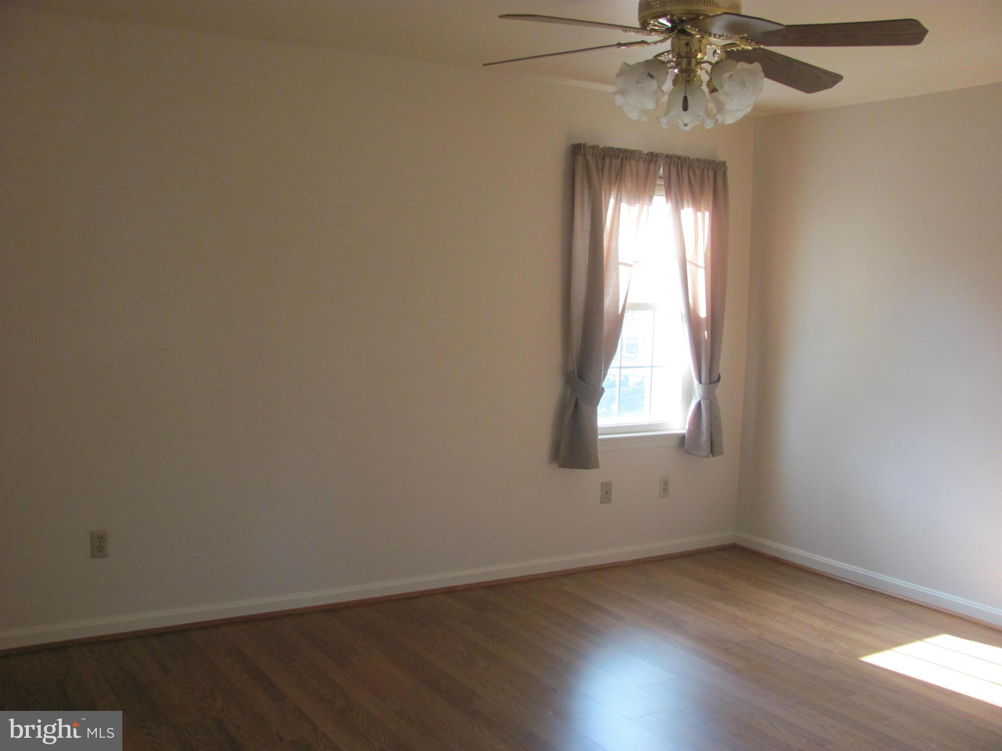 LEAVELLS CROSSING - Residential