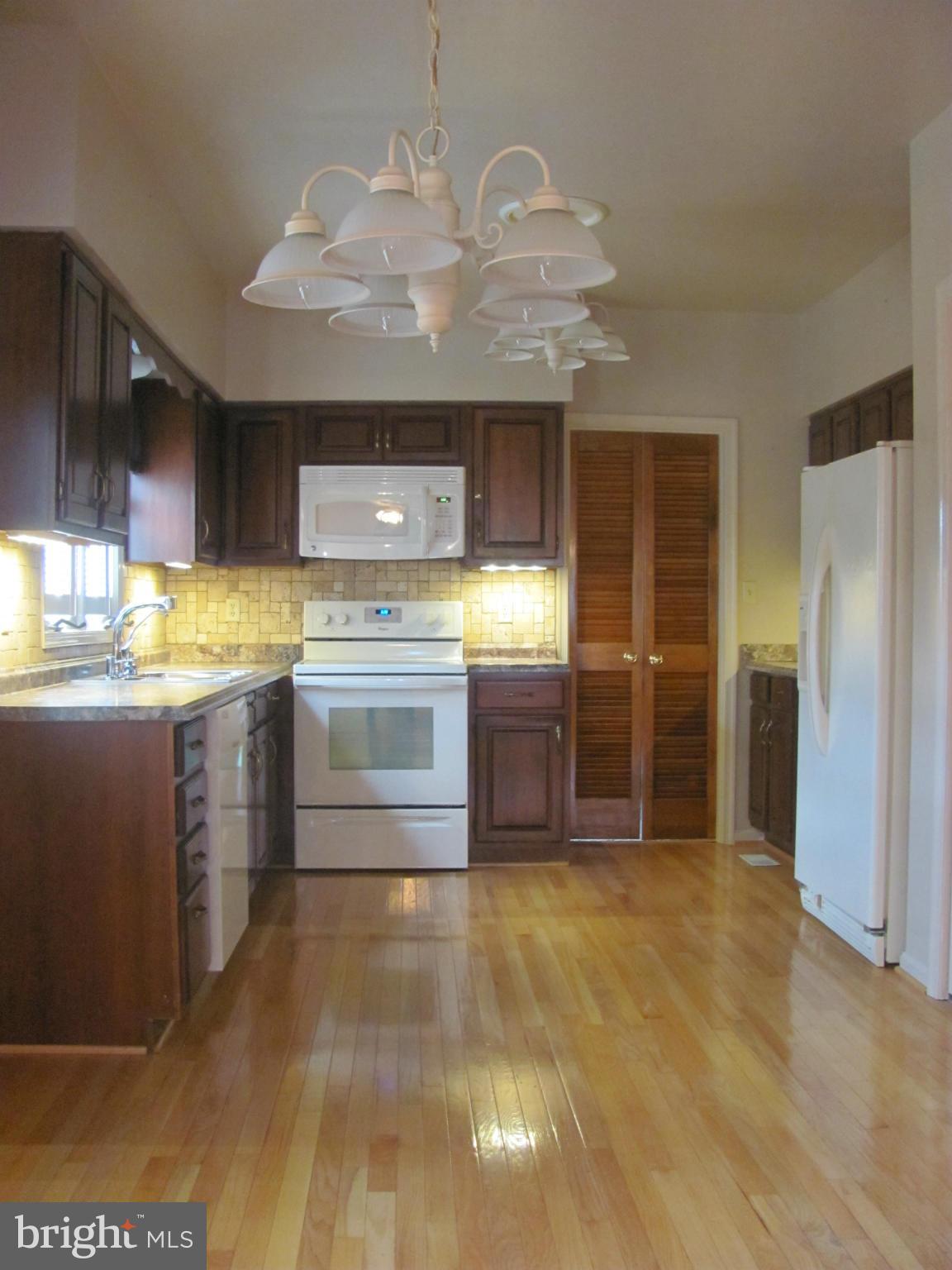 LEAVELLS CROSSING - Residential