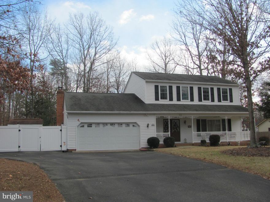 Well maintained home in sought after location!  Gleaming hardwoods on main level, new carpet,  upgraded bathrooms,  over sized car lovers garage with workshop area, 2 sheds and a bumpout driveway for additional parking.  Screened in porch on rear is great for relaxing in the evenings.  Kitchen offers an eat -in breakfast area with an open floor plan.  Move in ready! Don't miss this one!