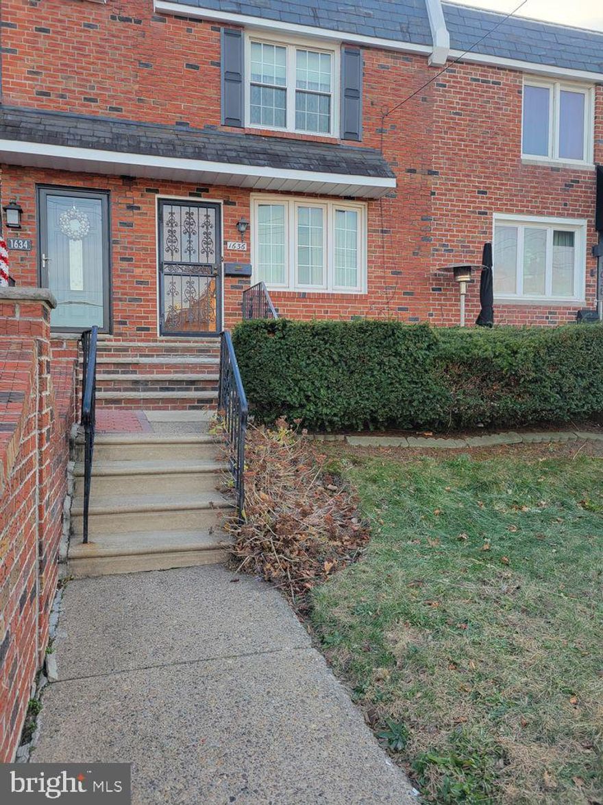 Welcome to this original Packer Park home, offering true suburban living right in the heart of Philadelphia—just minutes from the Sports Complex. This house has good bones and solid mechanicals, including central air, providing a strong foundation for future updates.
The layout is classic and functional, ready for updating to make it your own. The semi-finished basement which is added square footage, is usable living space and includes a convenient powder room, along with a private entrance that leads directly to the driveway and parking area. A great opportunity for a buyer looking to customize a well-located home in the desirable Packer Park neighborhood.