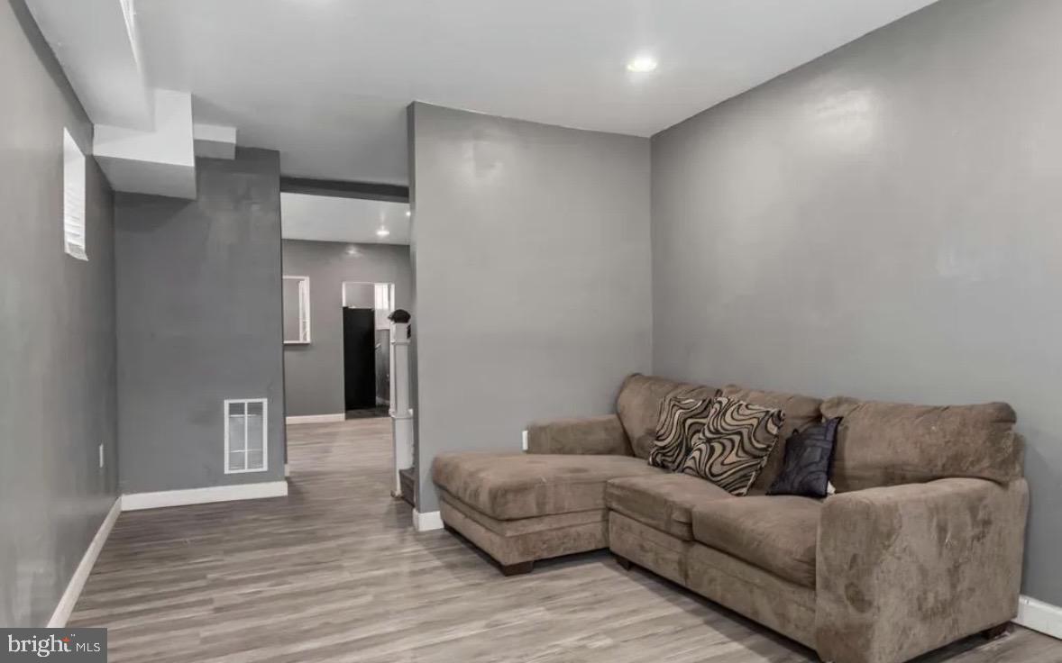 MONDAWMIN - Residential