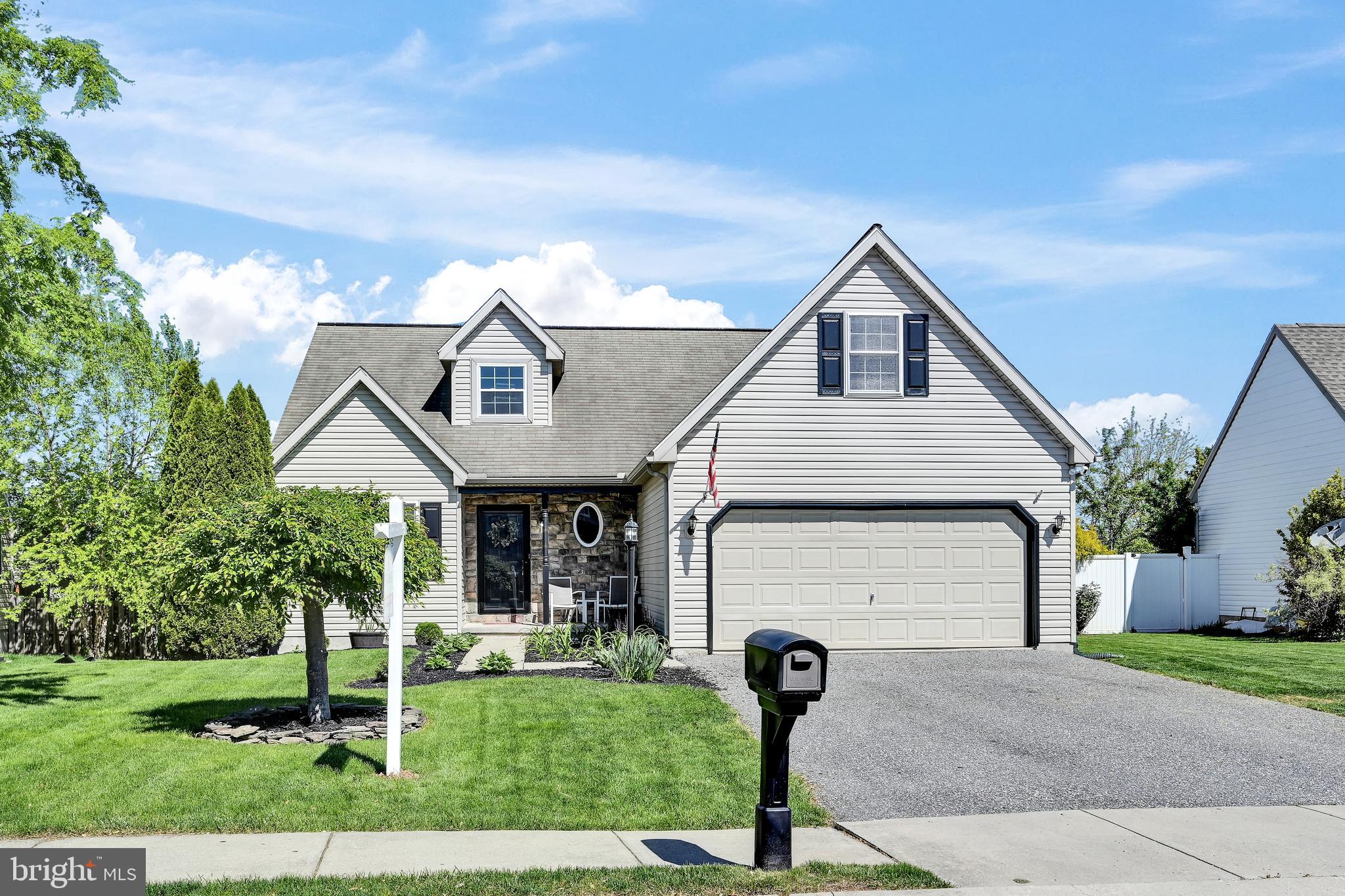 Welcome to 1890 Ashcombe Drive in Ashcombe Farms Community. You will fall in love with the luxurious blend of comfort & exquisite style of this updated 4 bedroom, 2.5 bath home featuring over 3000 Sq ft of living space. Stunning new kitchen with beautiful quartz countertops, upgraded stainless steel appliances featuring samsung smart refrigerator, separate dining room, large living room, half bath, new flooring & paint throughout. The inviting upper level offers 4 generous sized bedrooms, master suite w/updated bath w/oversized walk-in shower, spacious closets, new flooring and updated hall bath. Newly finished lower level offering plenty of space for entertaining or relaxing with the family. Fully fenced yard, nice deck w/kids slide and 2 car garage. This home won't disappoint - Schedule your appointment today!