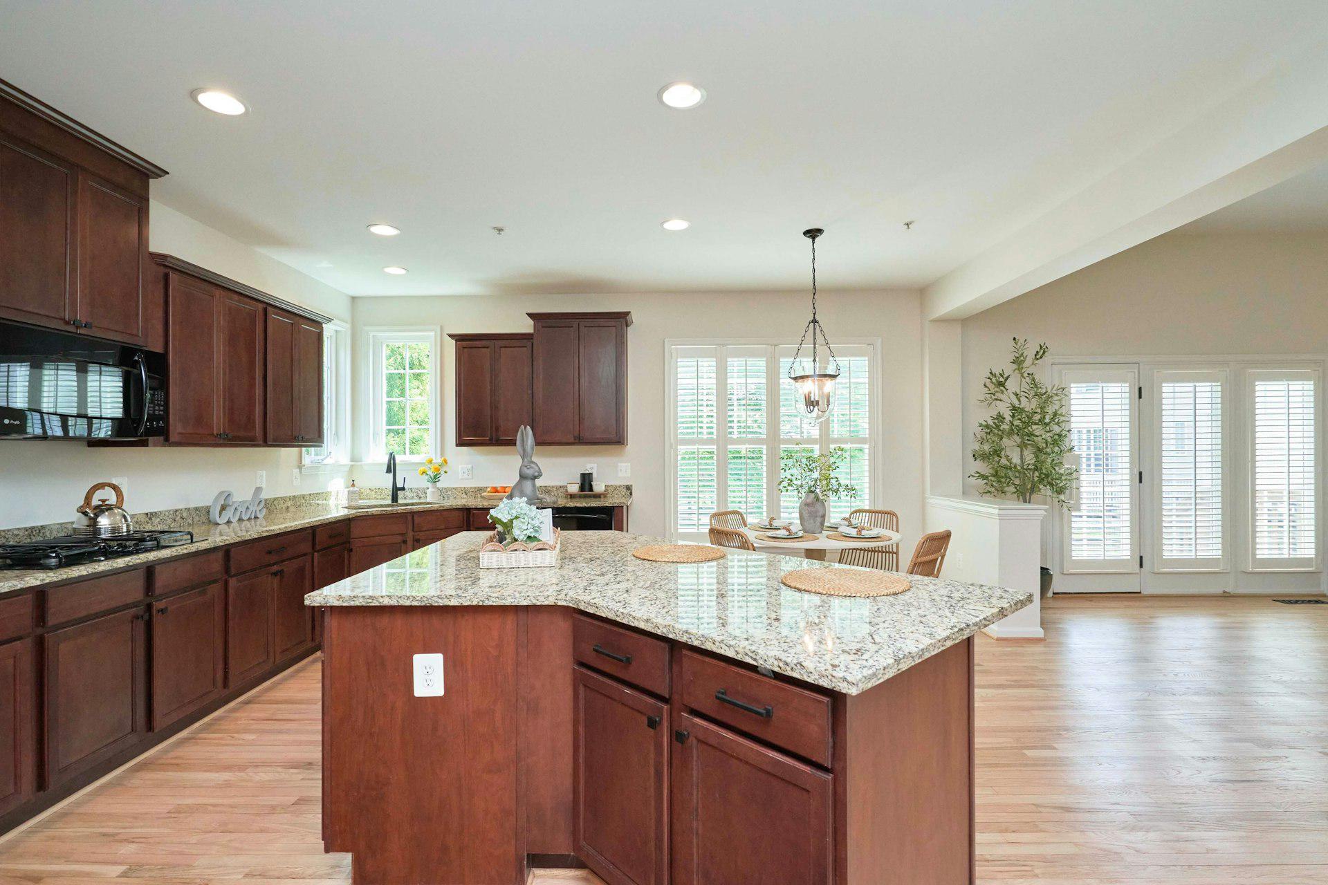 SARANAC - Residential