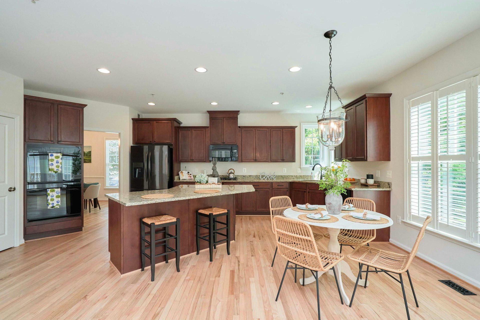 SARANAC - Residential