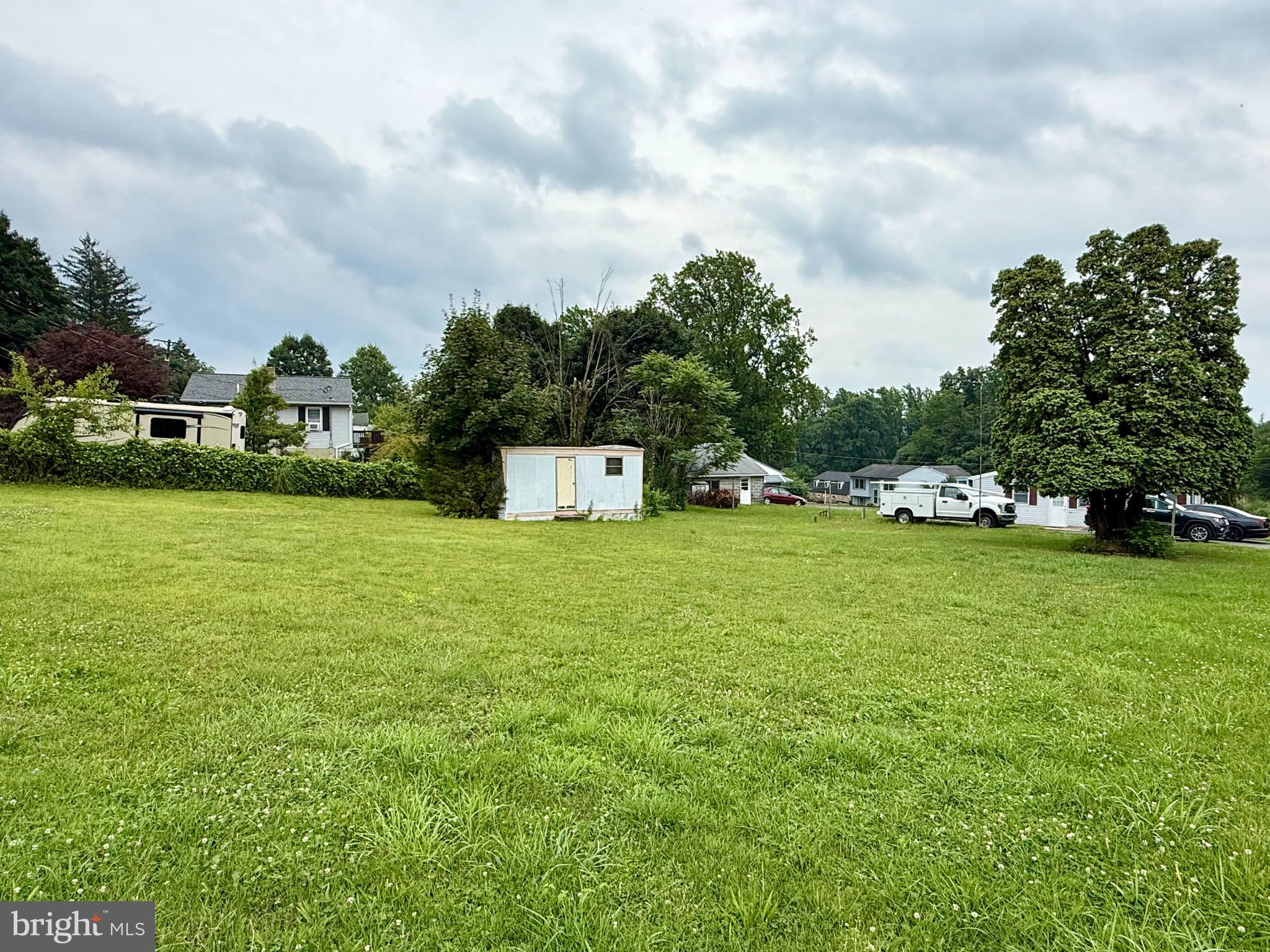 29 ELM AVENUE