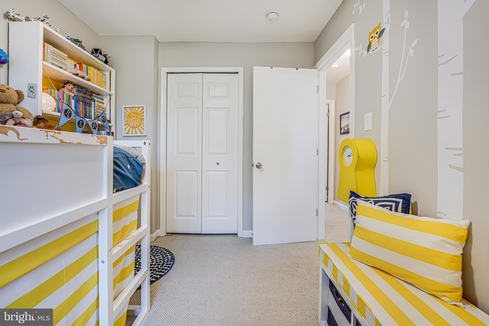 LONDON TOWNE - Residential