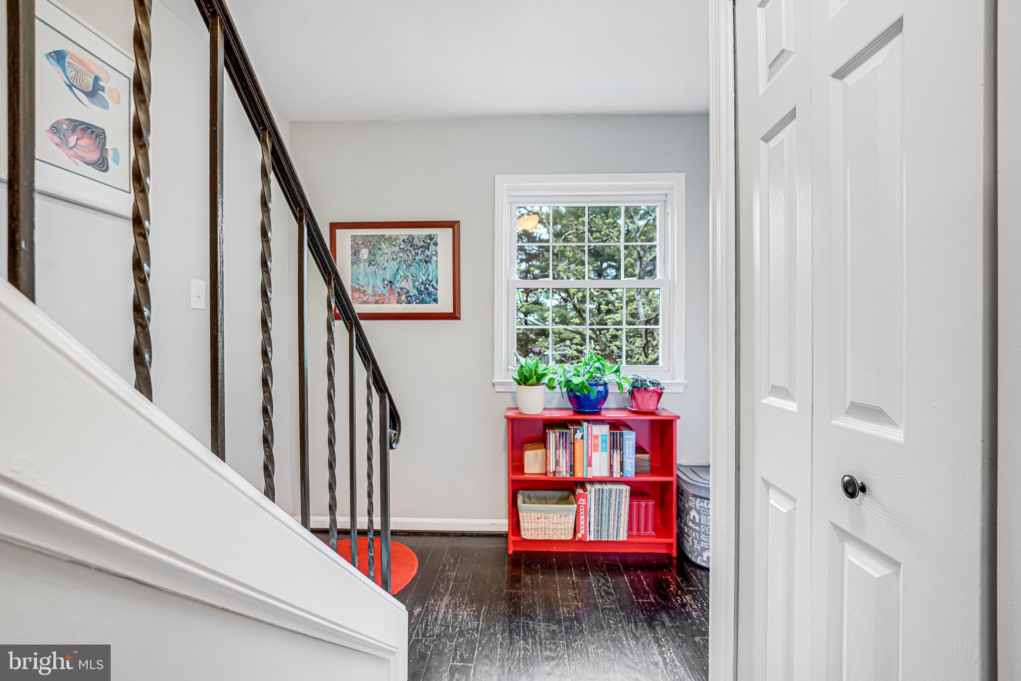 LONDON TOWNE - Residential