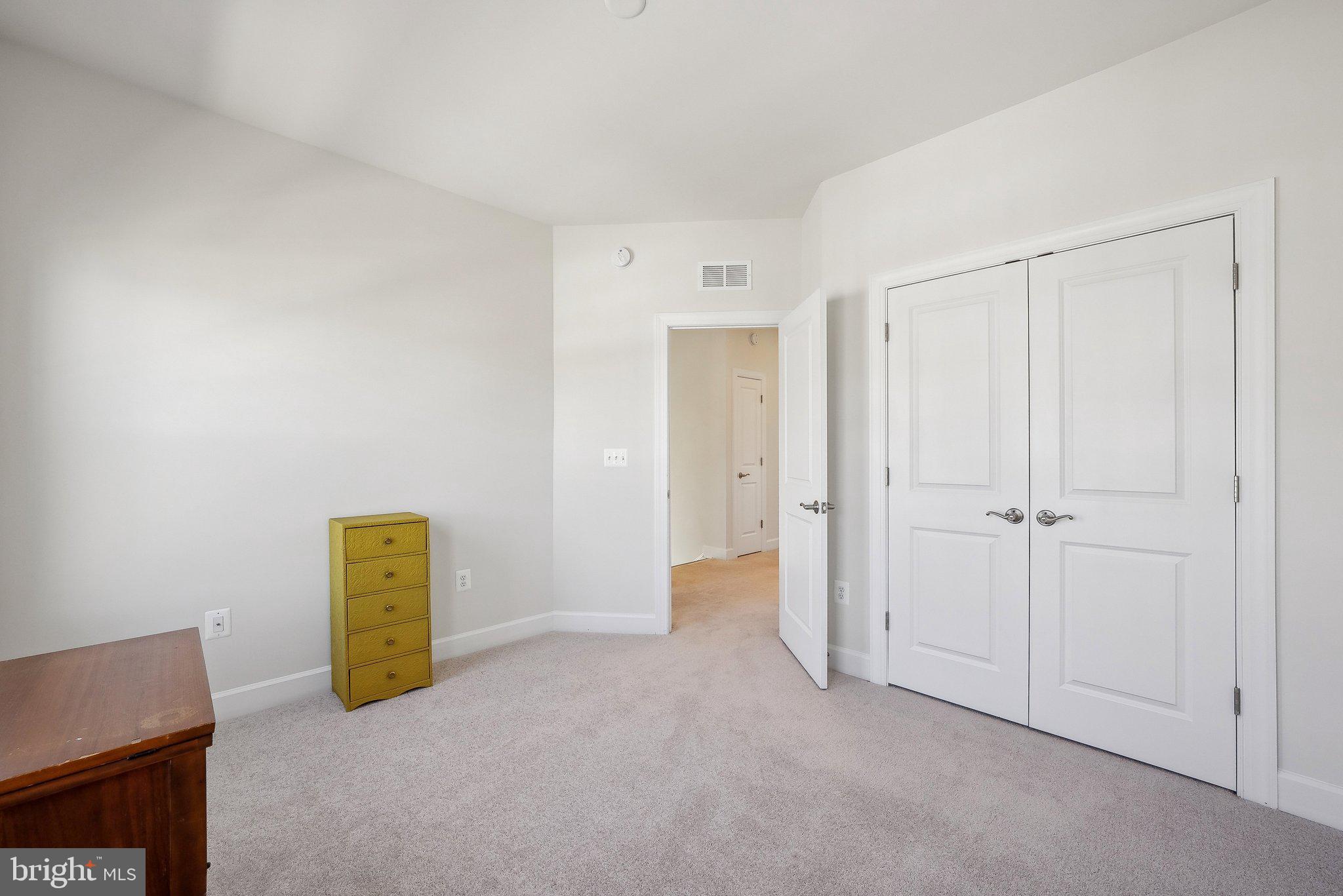 BRADLEY SQUARE - Residential