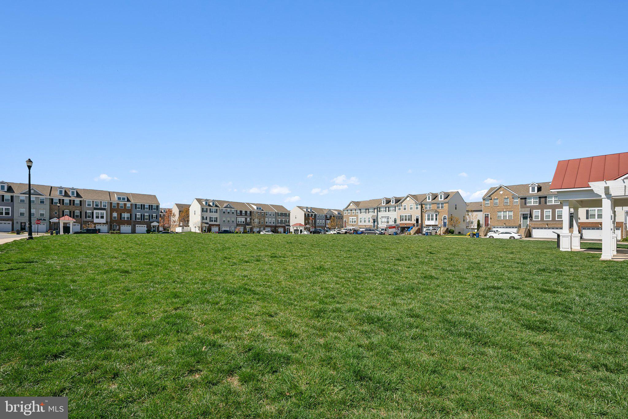 BRADLEY SQUARE - Residential