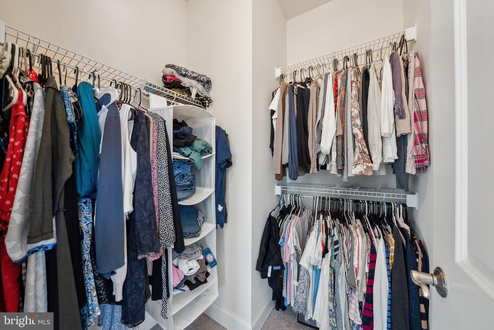 BRADLEY SQUARE - Residential