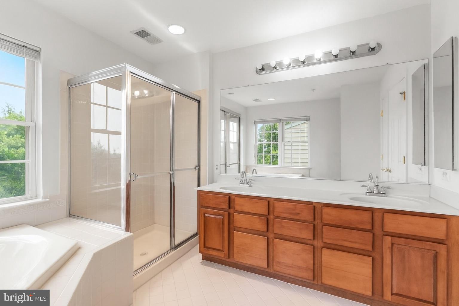 MONTJOY - Residential Lease