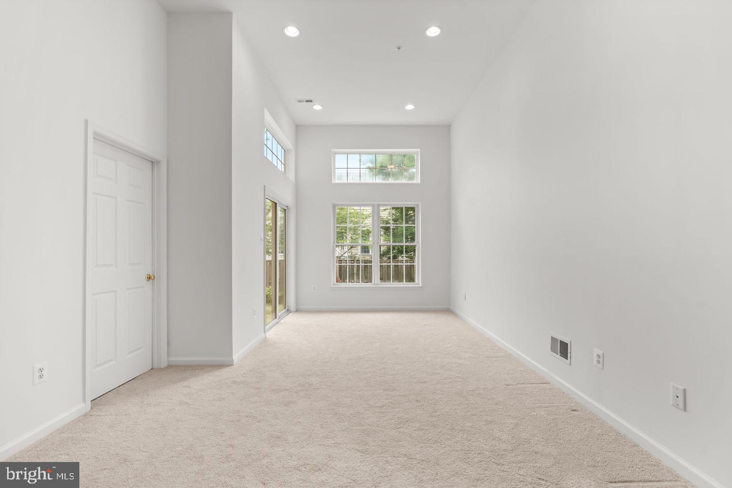 MONTJOY - Residential Lease