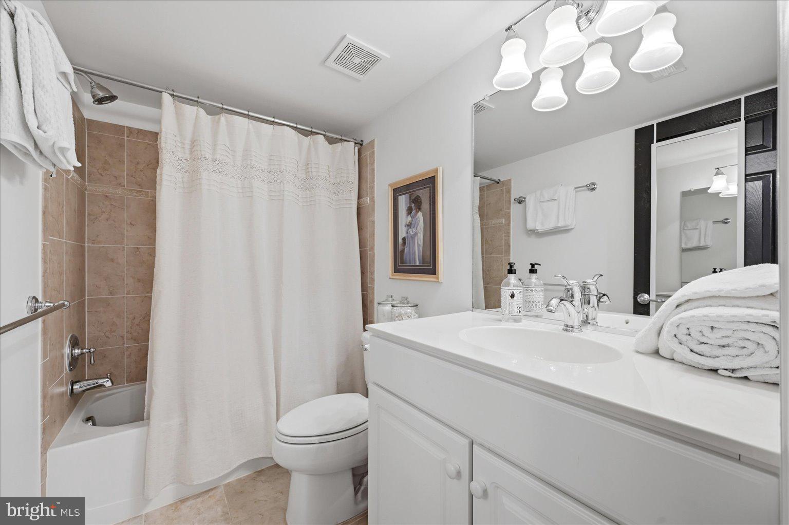 RED CEDAR MIDDLE VILLAGE - Residential