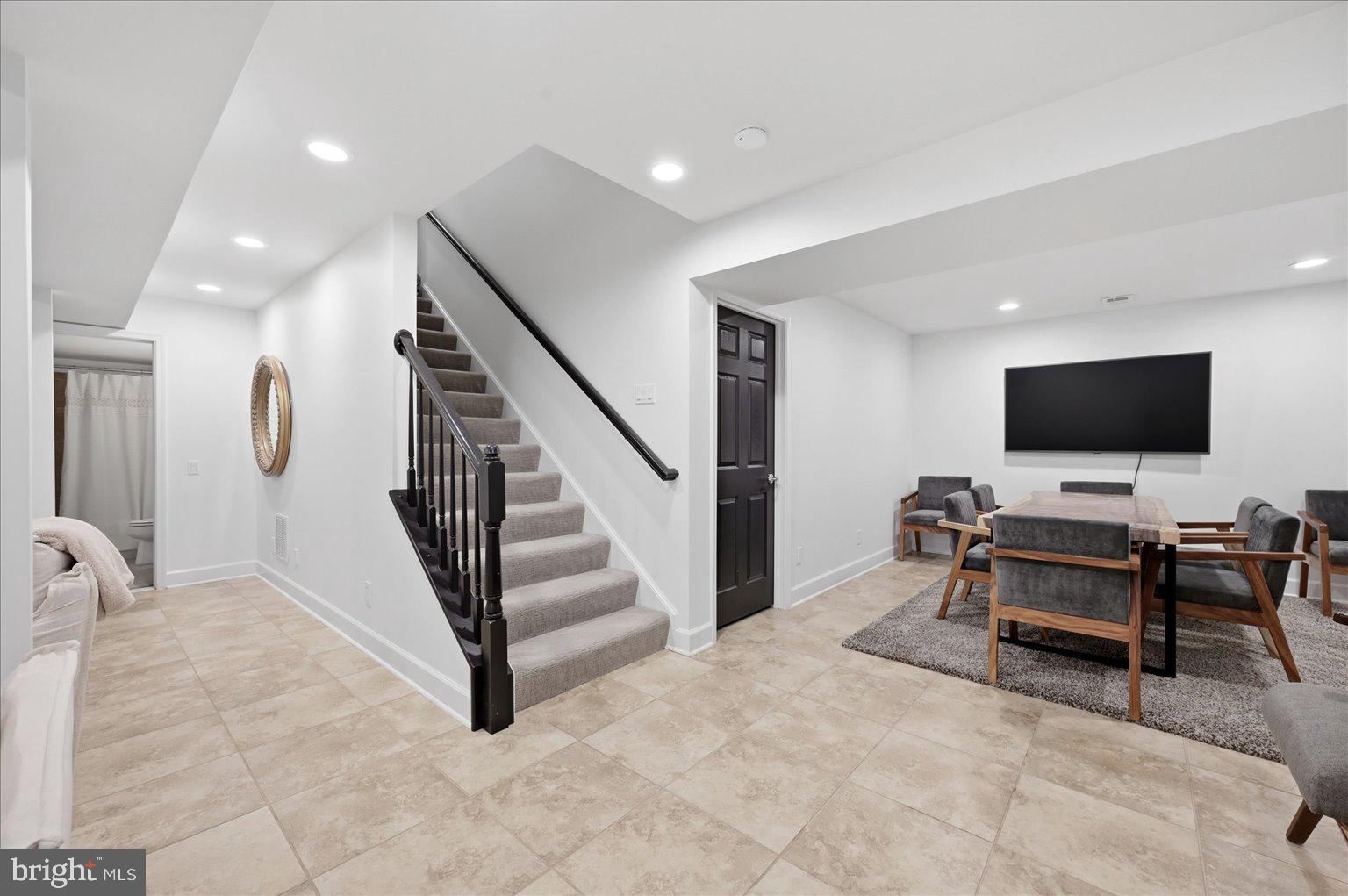 RED CEDAR MIDDLE VILLAGE - Residential