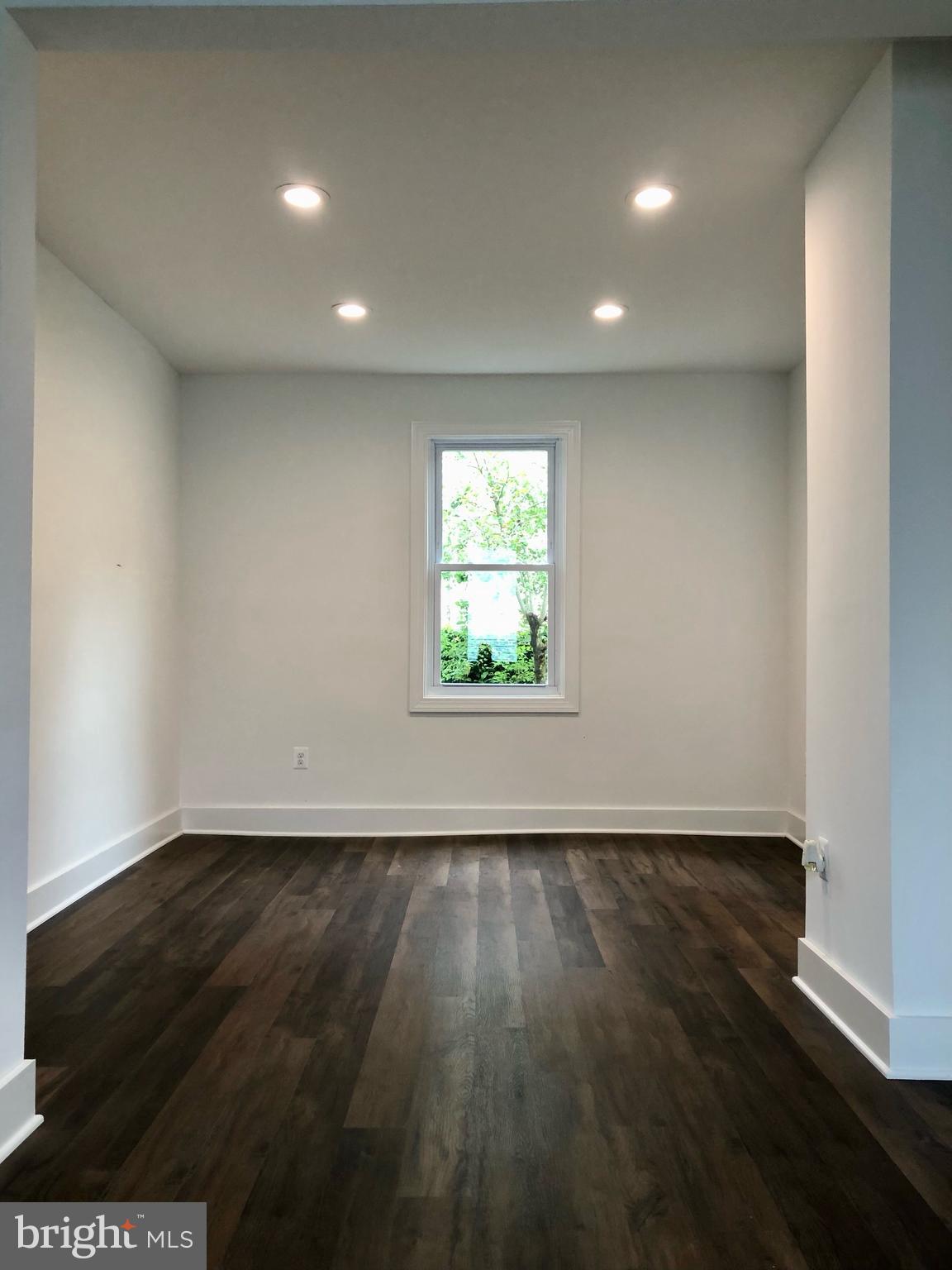 BRUNSWICK - Residential