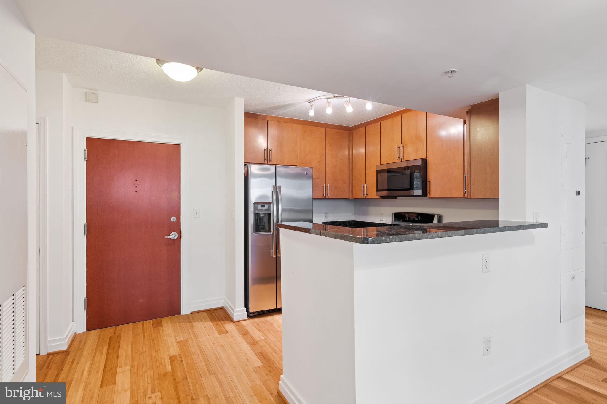 915 E STREET NW 505