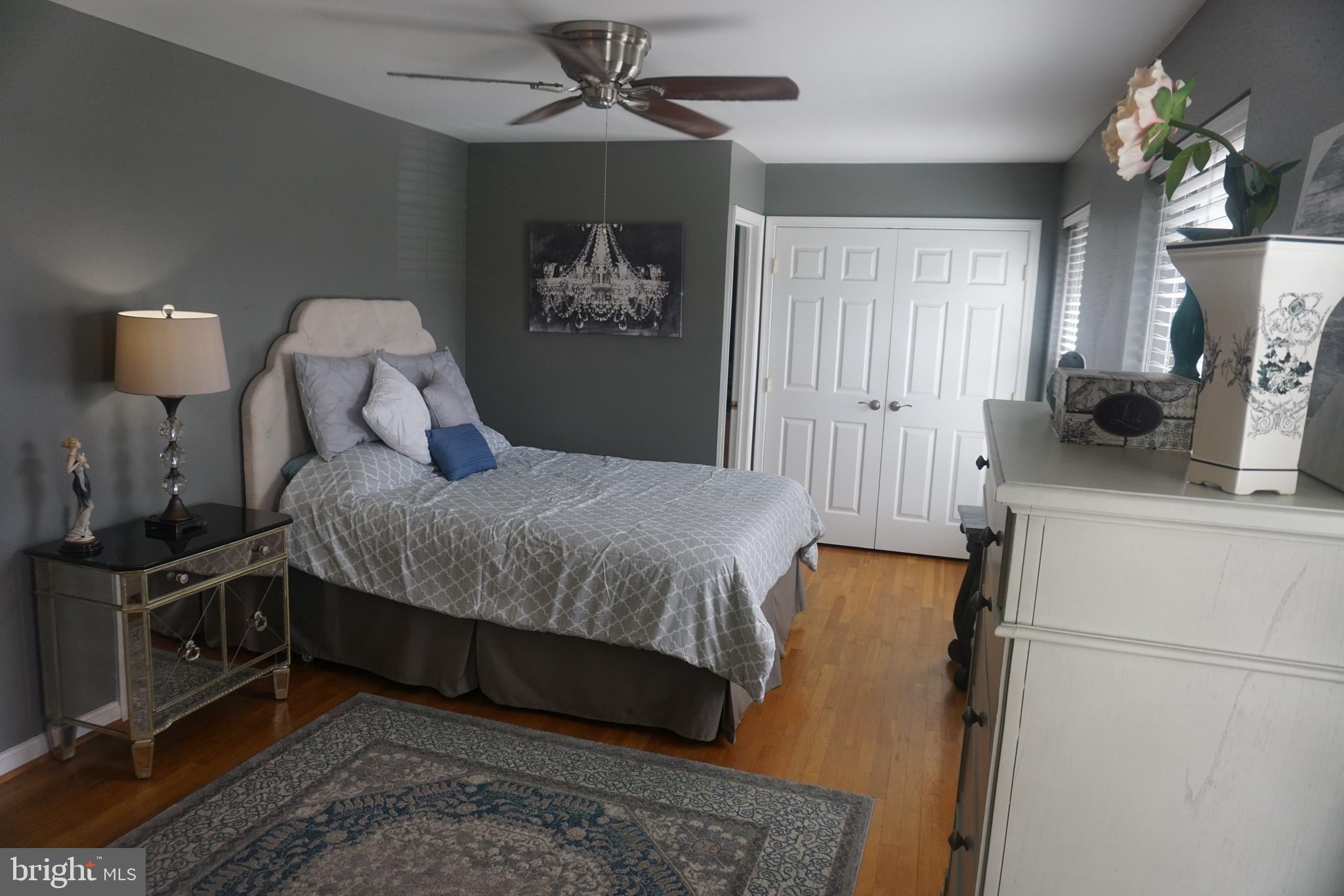 GEORGETOWN HOUSES - Residential