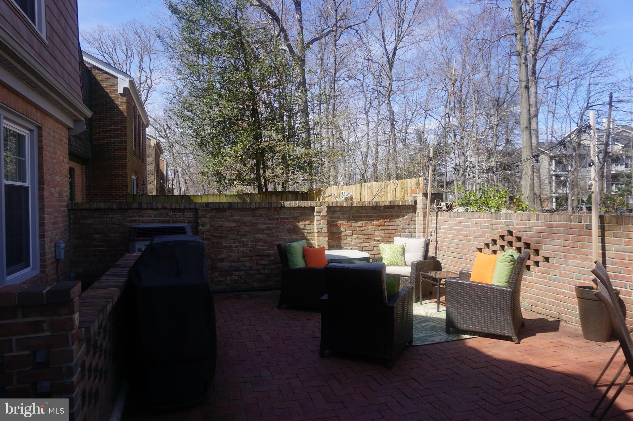 GEORGETOWN HOUSES - Residential