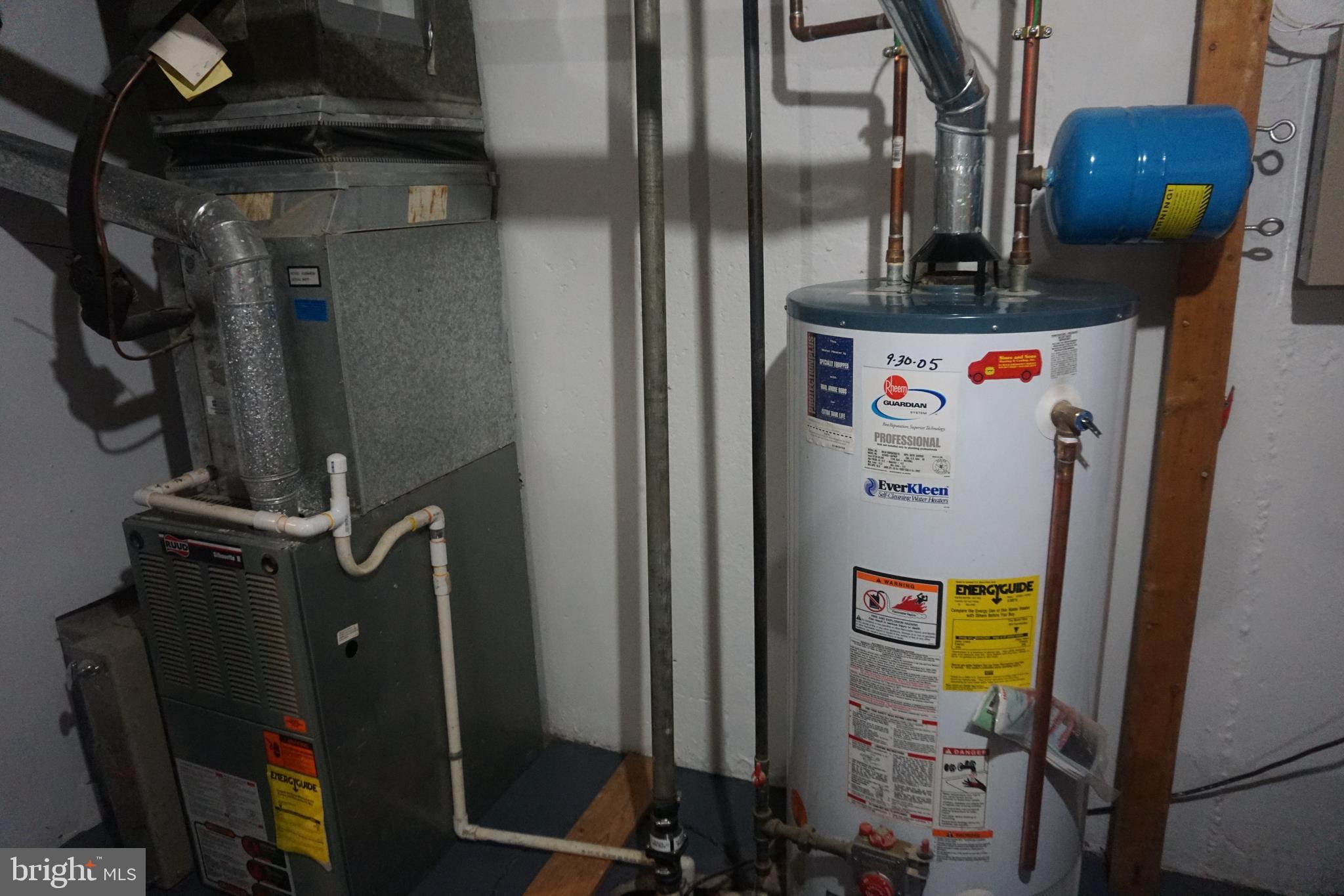 GEORGETOWN HOUSES - Residential