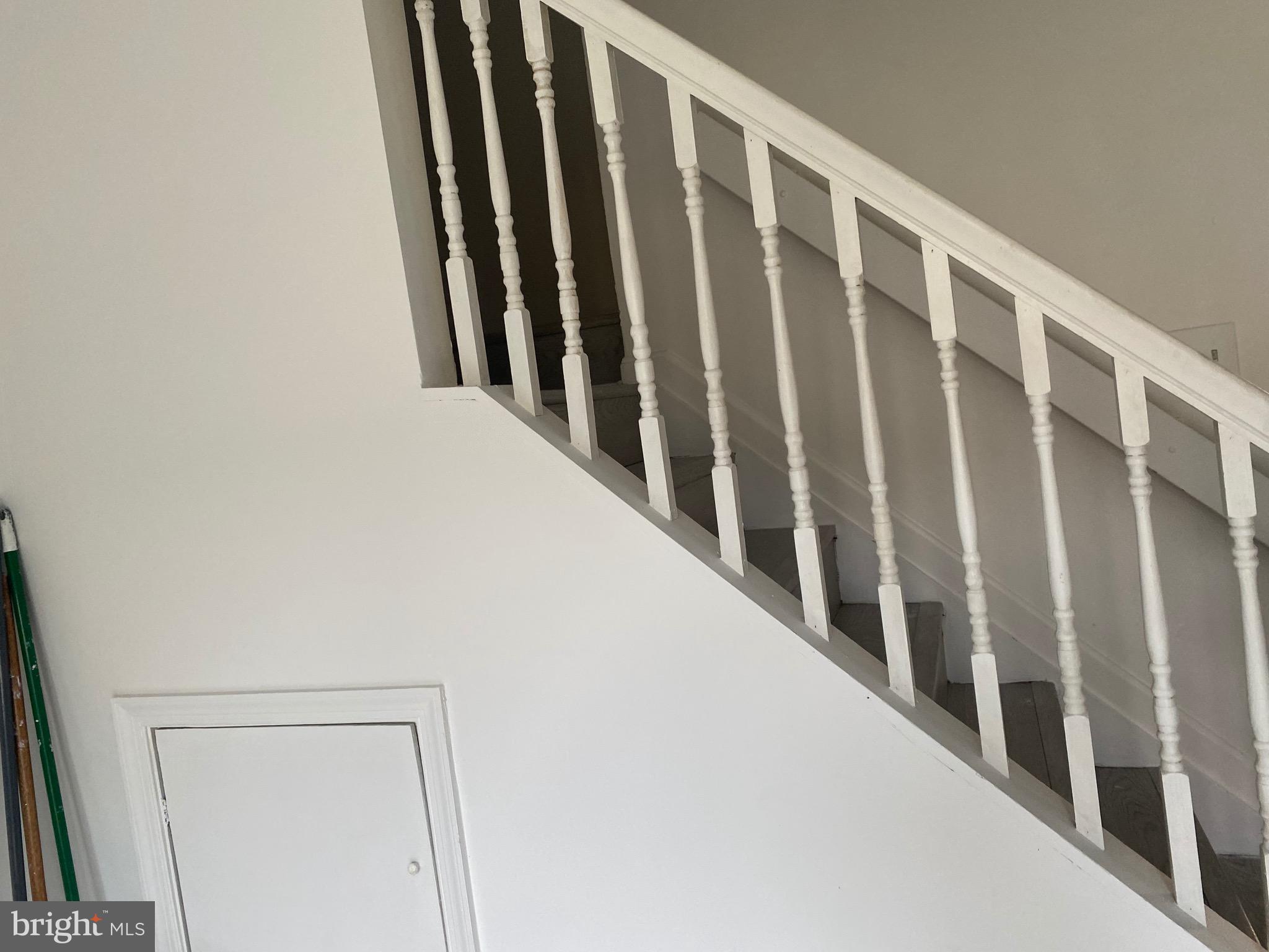 POHICK SQUARE - Residential Lease