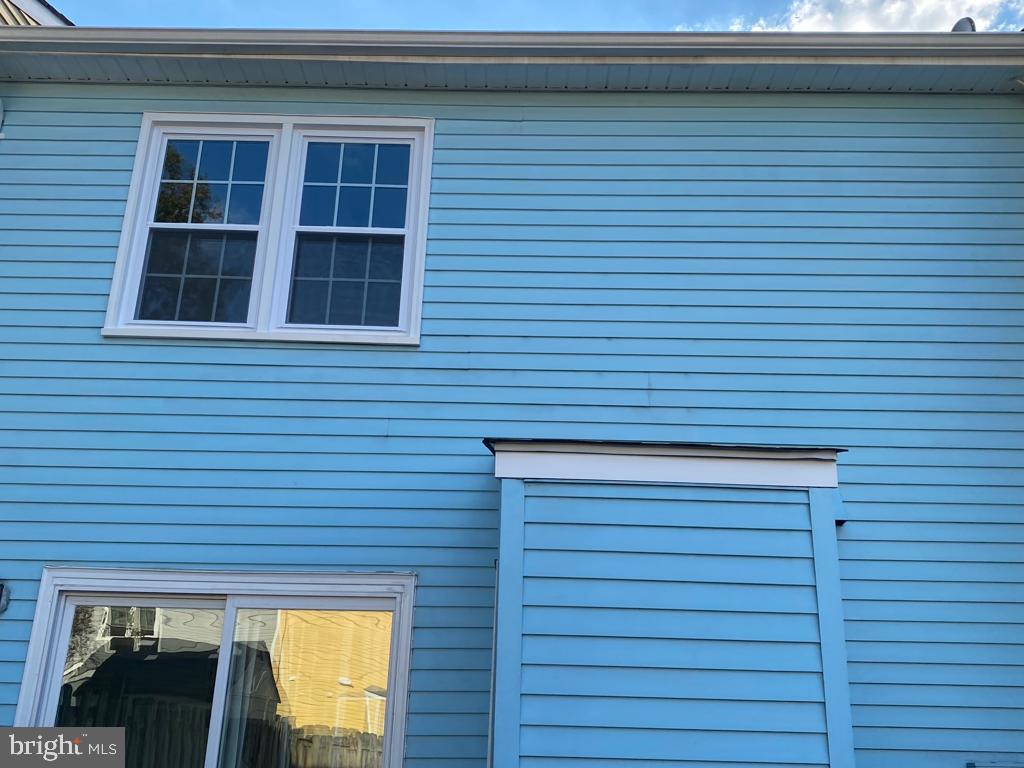 POHICK SQUARE - Residential Lease