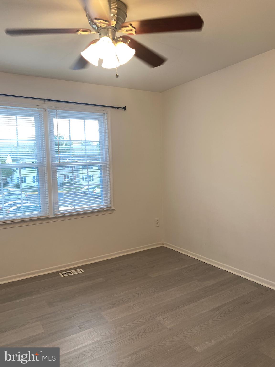 POHICK SQUARE - Residential Lease